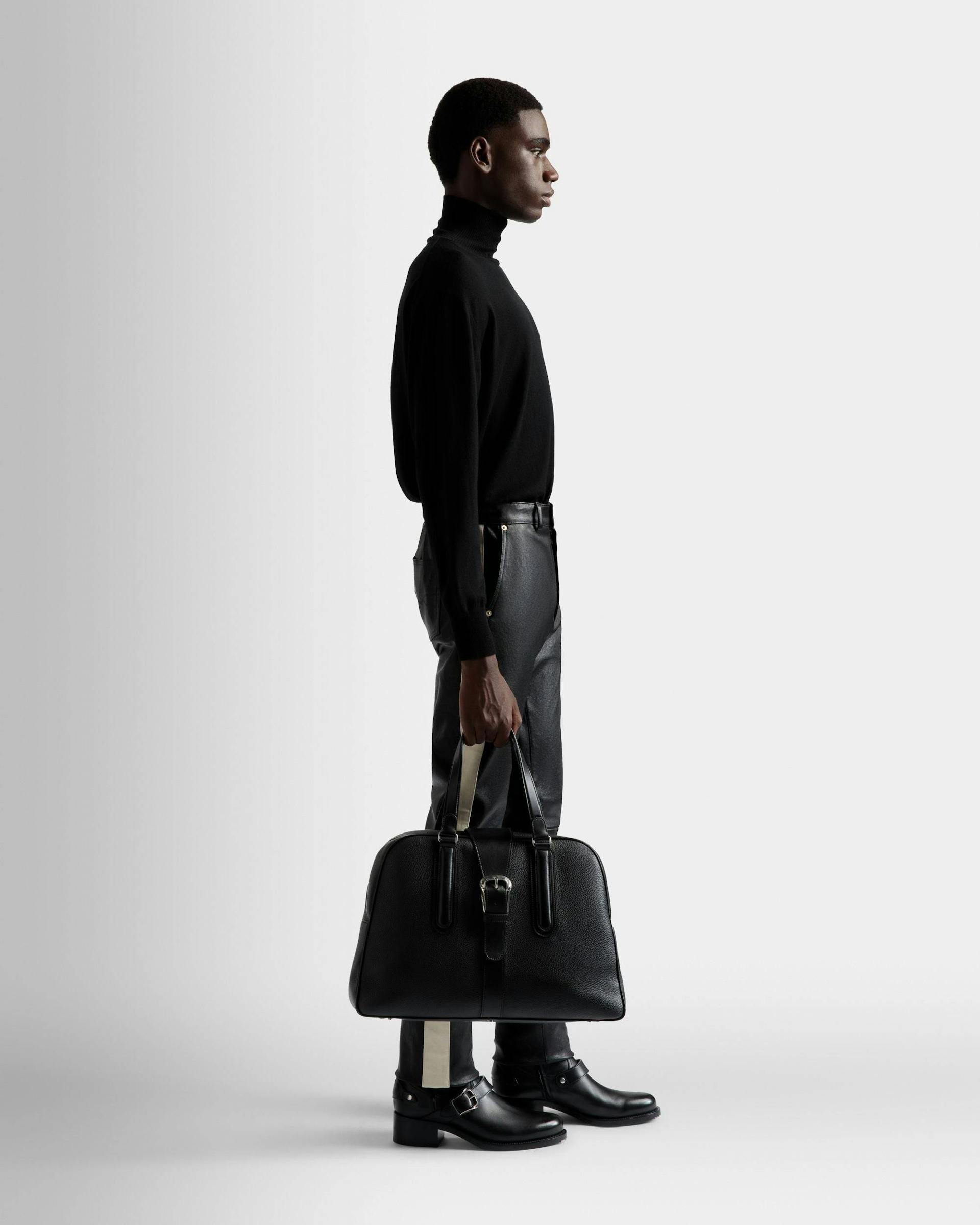 Men's Bowling Bag In Black Leather | Bally | On Model Front