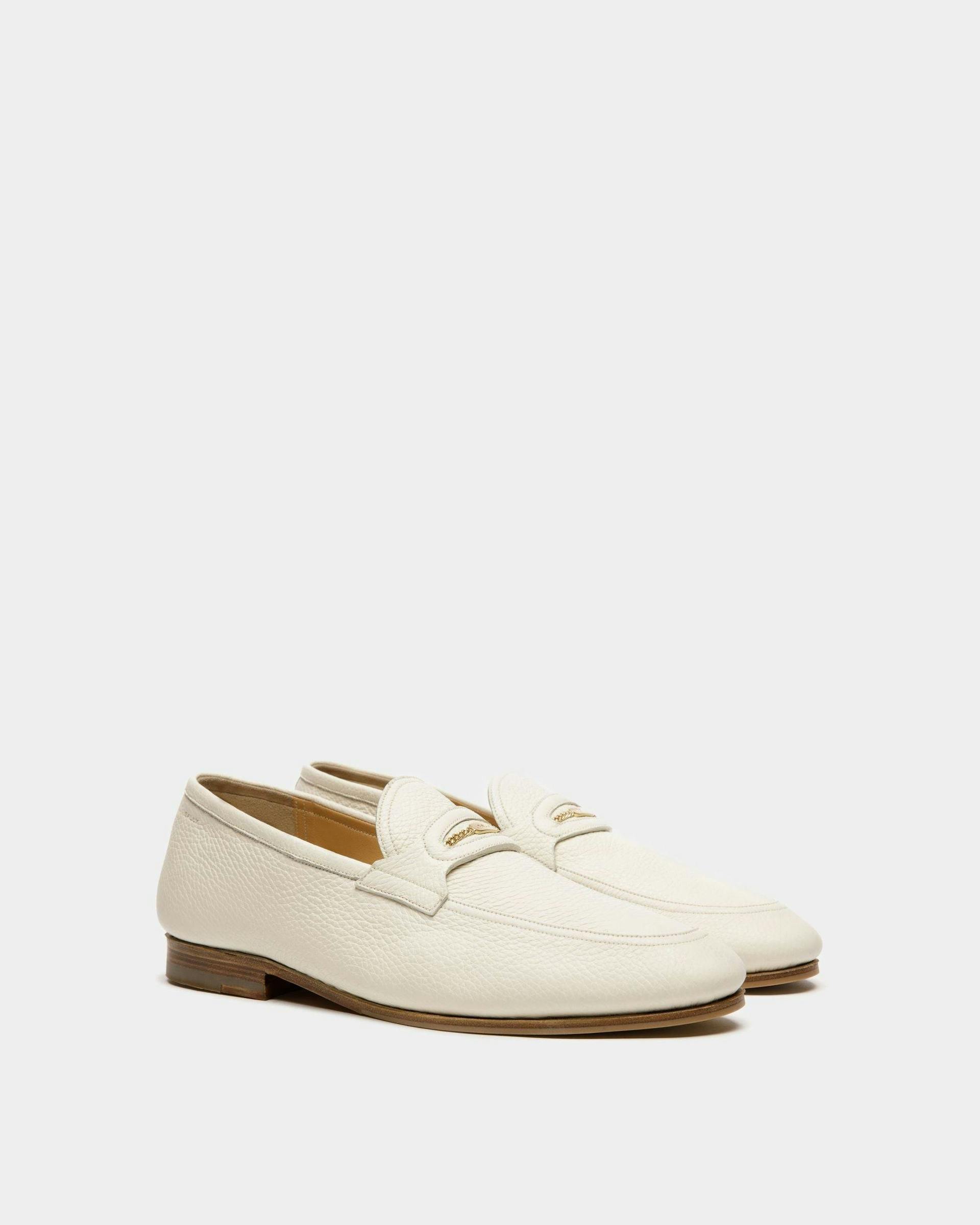 Men's Pesek Loafers In White Leather | Bally | Still Life 3/4 Front