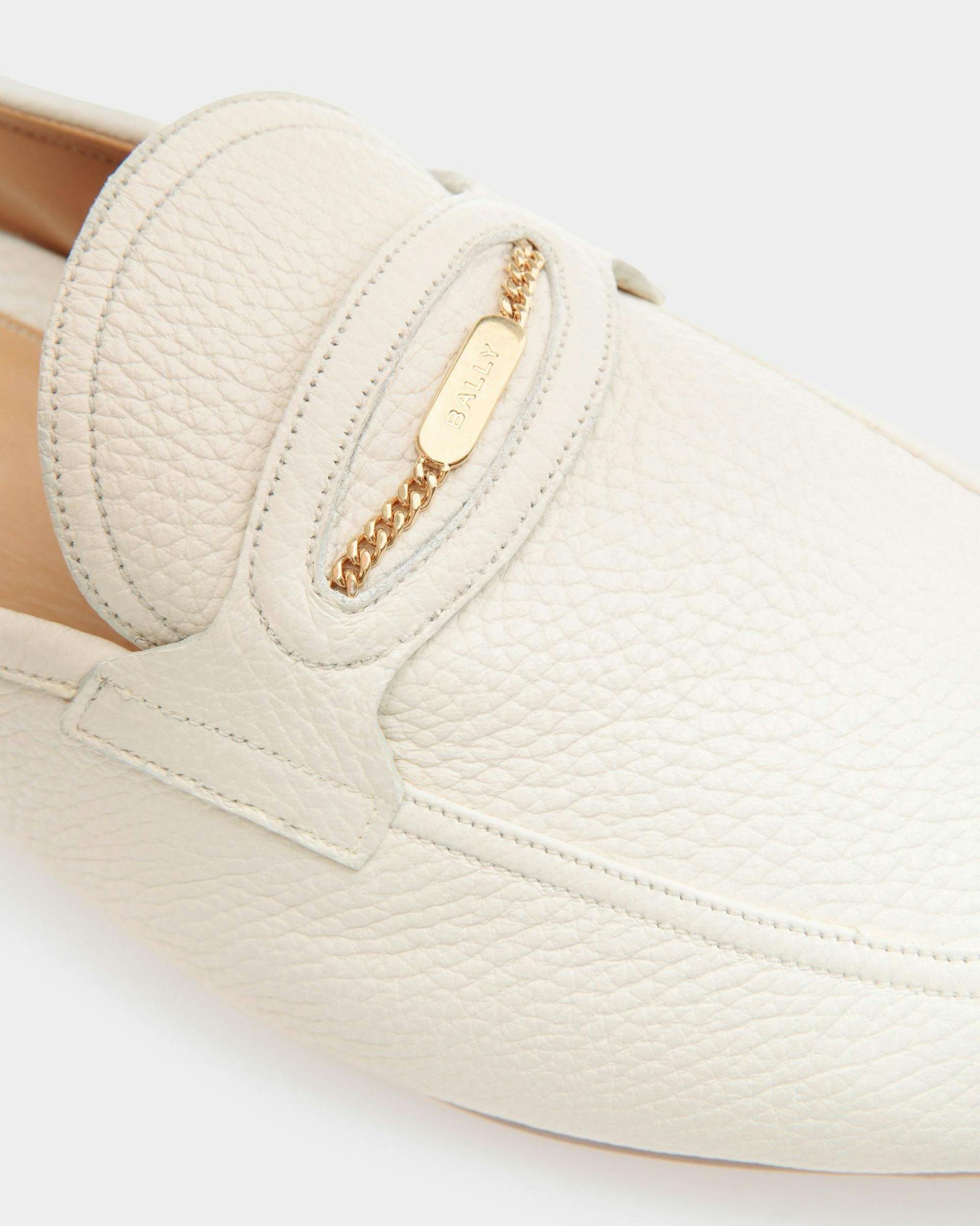 Men's Pesek Loafers In White Leather | Bally | Still Life Detail