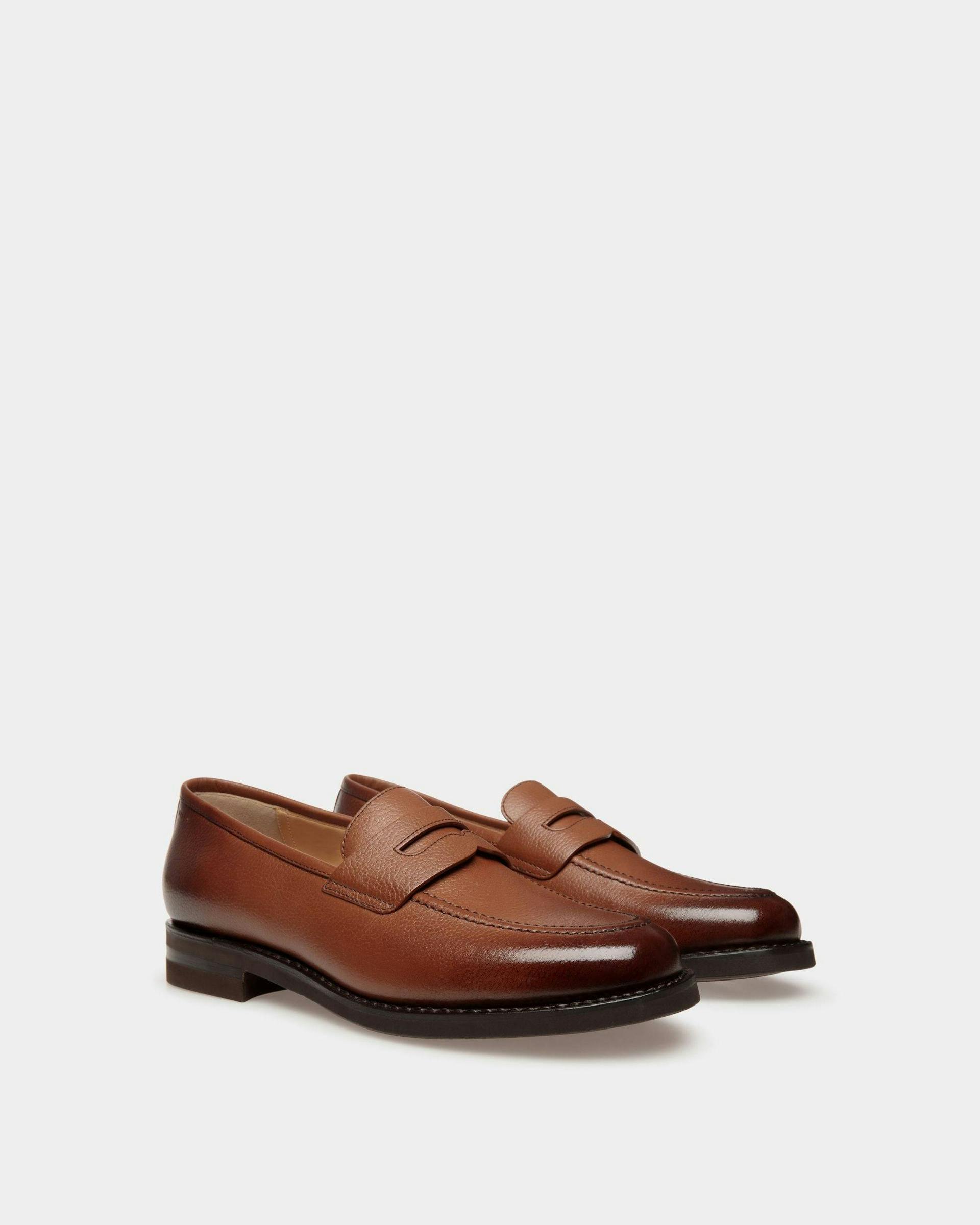 Men's Schoenen Loafer in Embossed Leather | Bally | Still Life 3/4 Front