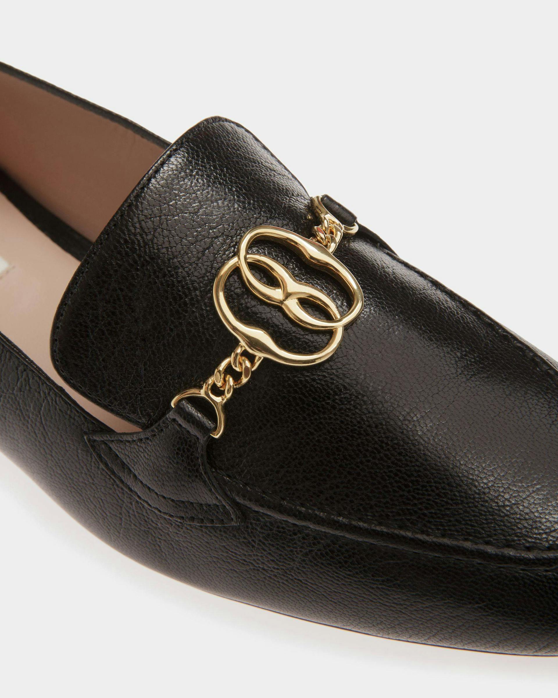 Women's Daily Emblem Loafers In Black Leather | Bally | Still Life Detail