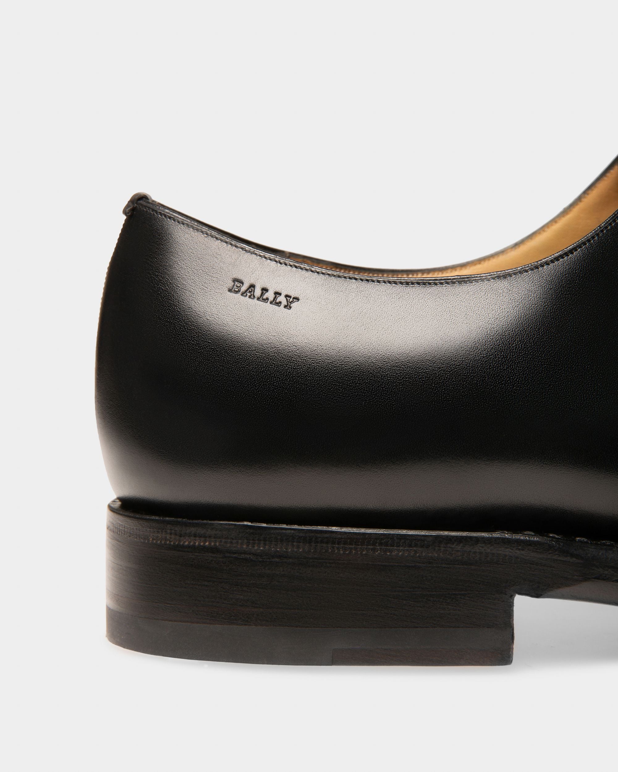 Scolder Oxford In Pelle Di Vitello Nera - Uomo - Bally - 06
