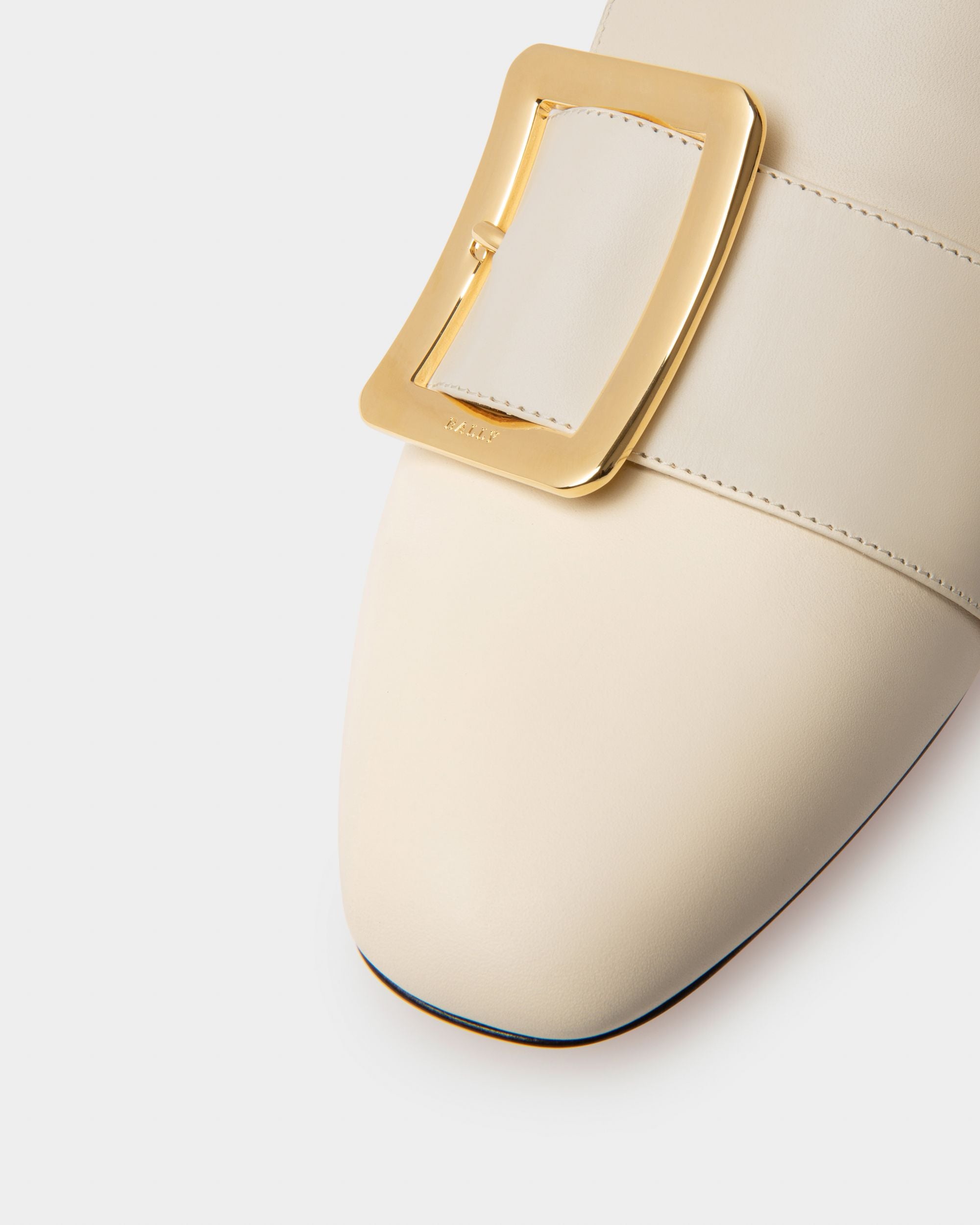 Janelle Décolleté In Pelle Color Avorio - Donna - Bally - 04