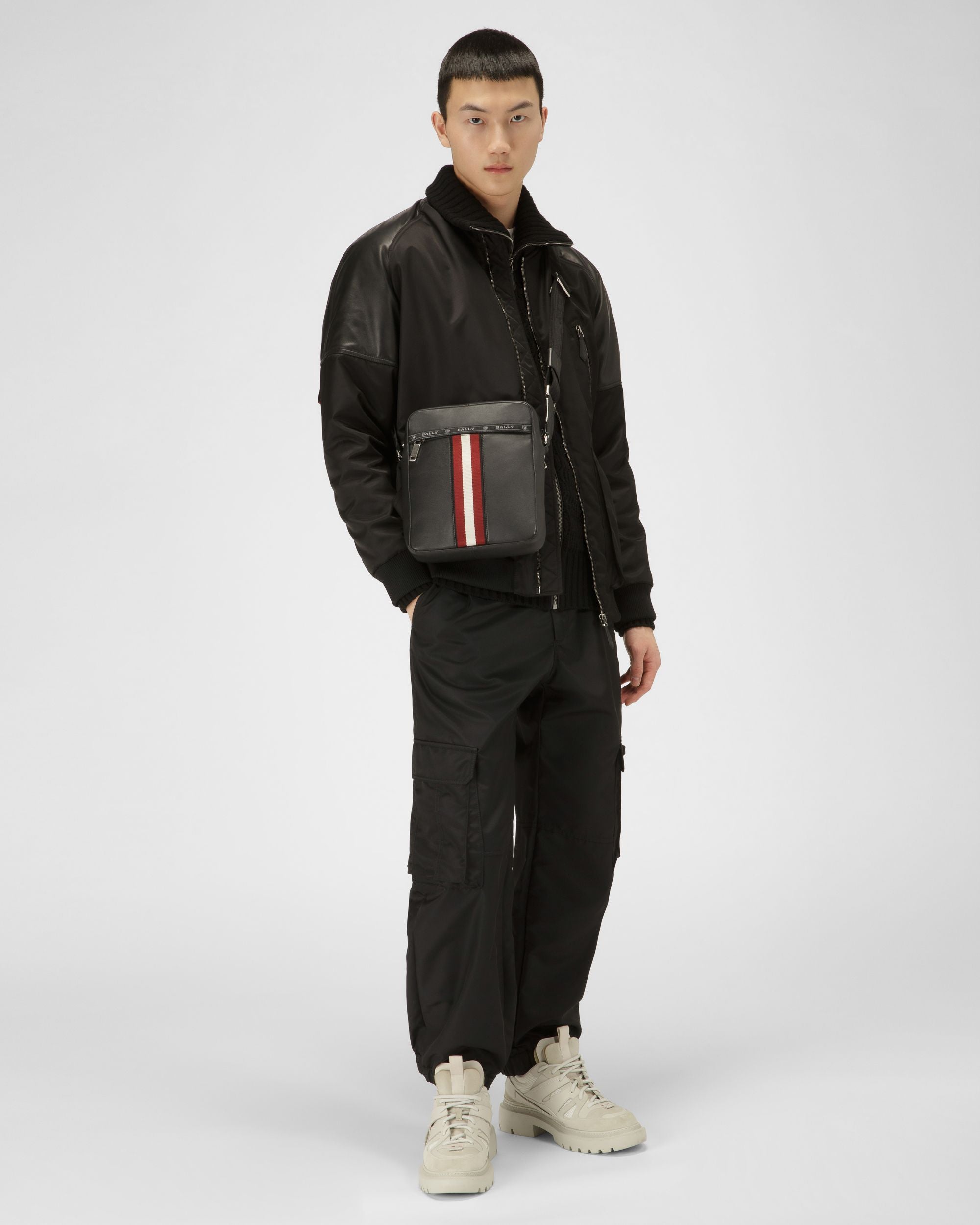 Holm Borsa A Tracolla In Pelle Nera - Uomo - Bally - 02