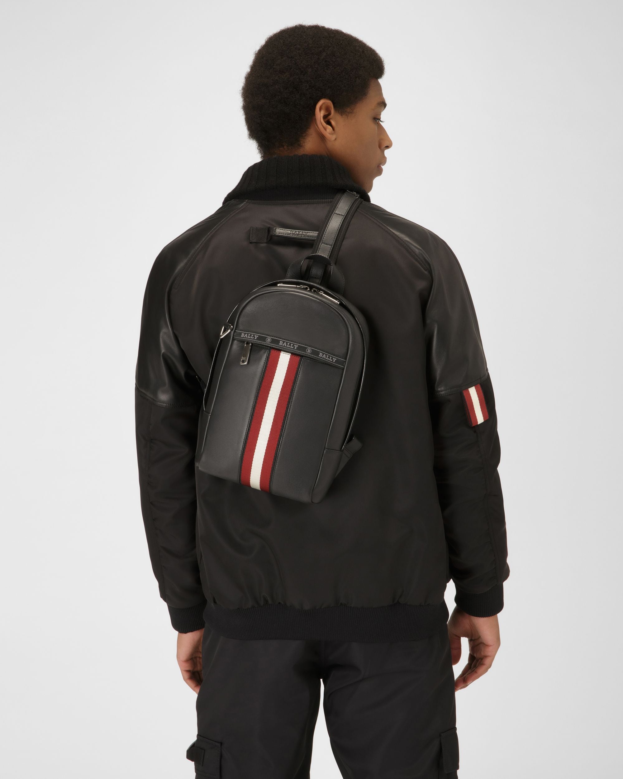 Hari Sling Bag In Pelle Nera - Uomo - Bally - 01