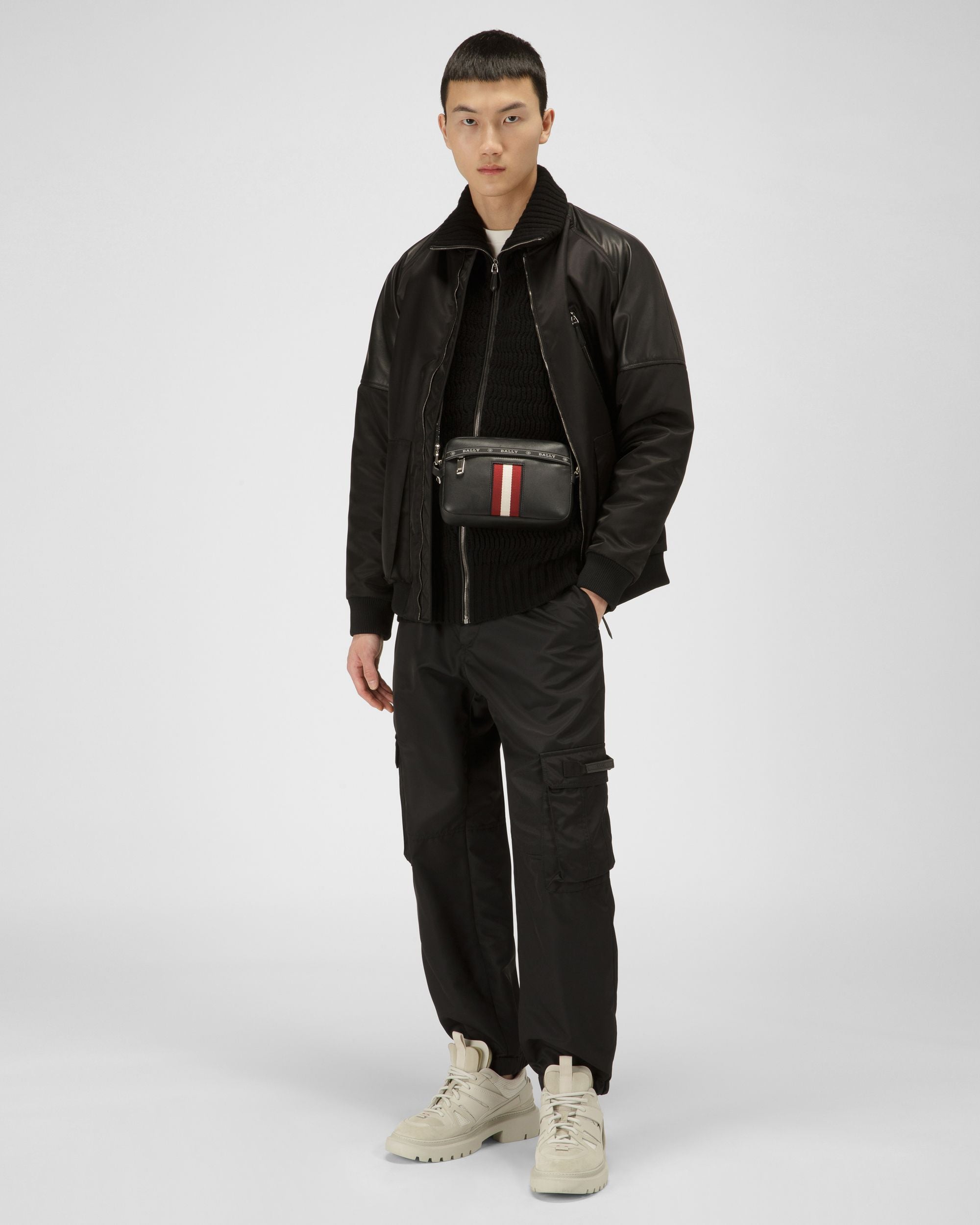 Hal Borsa A Tracolla In Pelle Nera - Uomo - Bally - 07