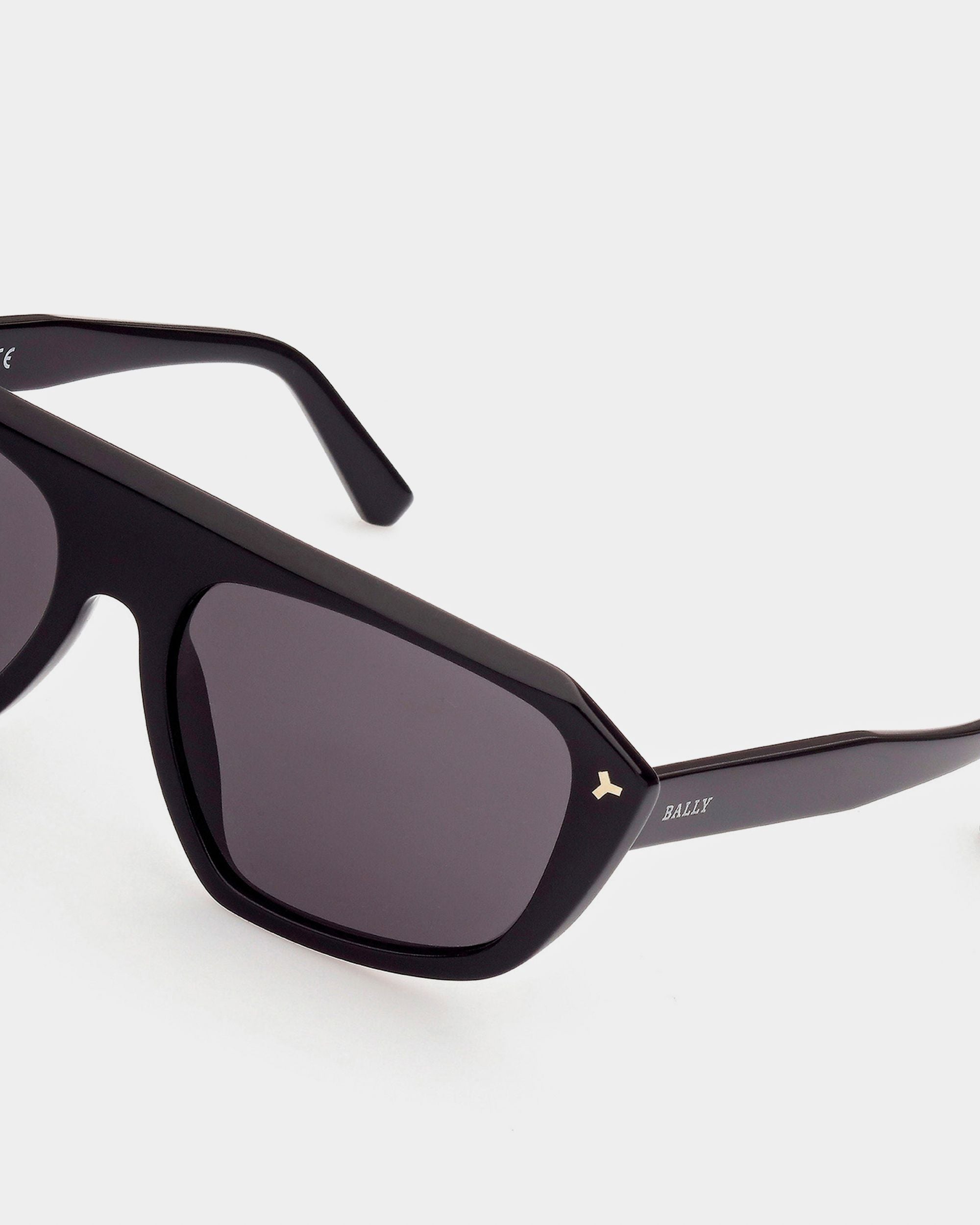 Roy Occhiali Da Sole In Acetato Nero Con Lenti Grigio Fumo - Uomo - Bally - 02