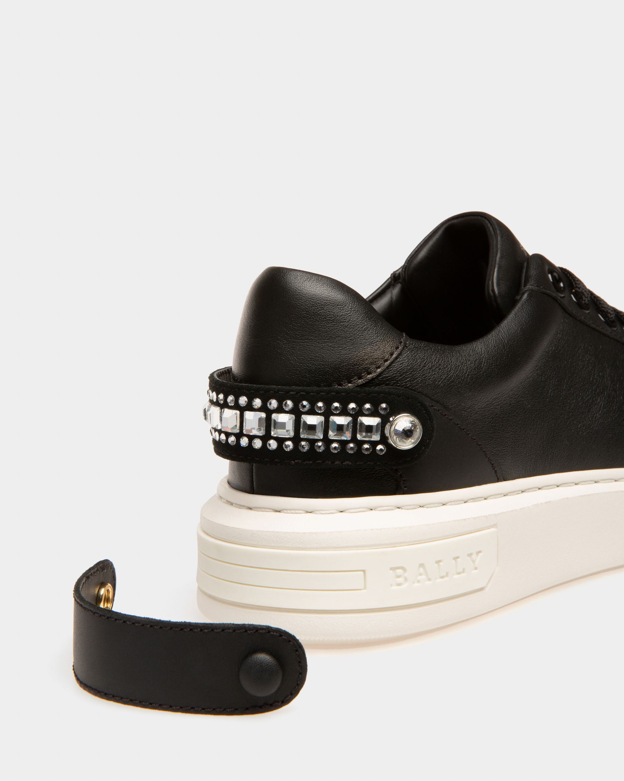 Malya Sneakers In Pelle Nera - Donna - Bally - 06