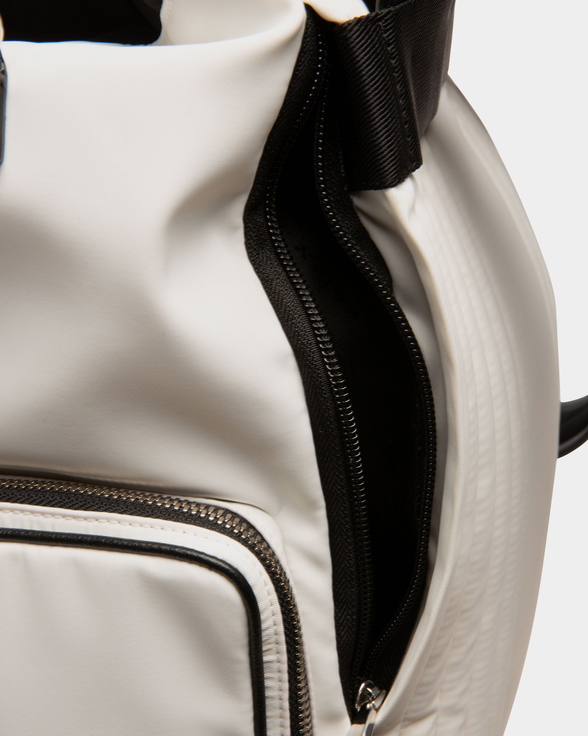 Peakk Zaino In Nylon Riciclato Bianco - Uomo - Bally - 05