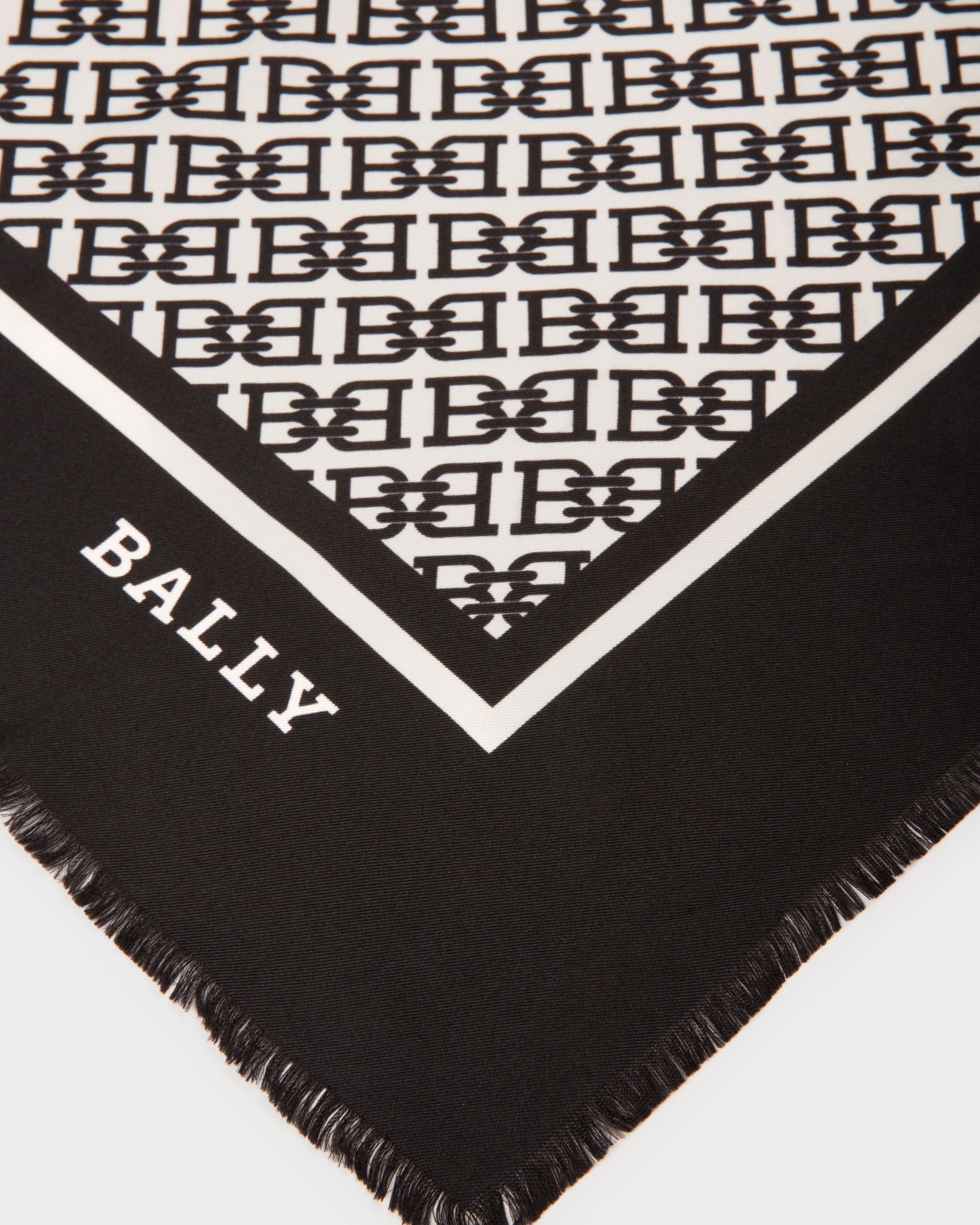 Carré B-Chain In Seta Colore Nero - Donna - Bally - 02