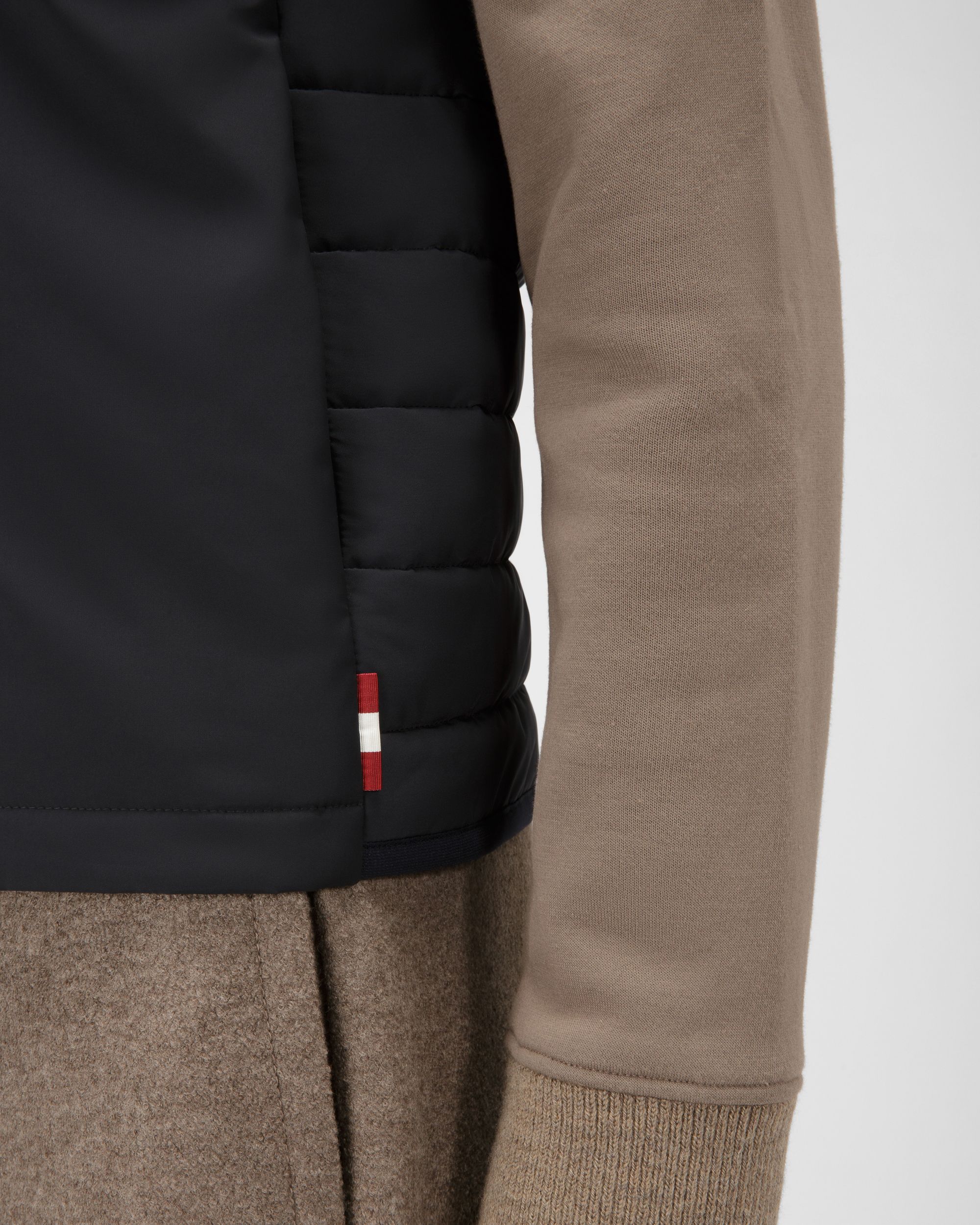 Gilet Imbottito In Nylon Tecnico Colore Blu Navy - Uomo - Bally - 03