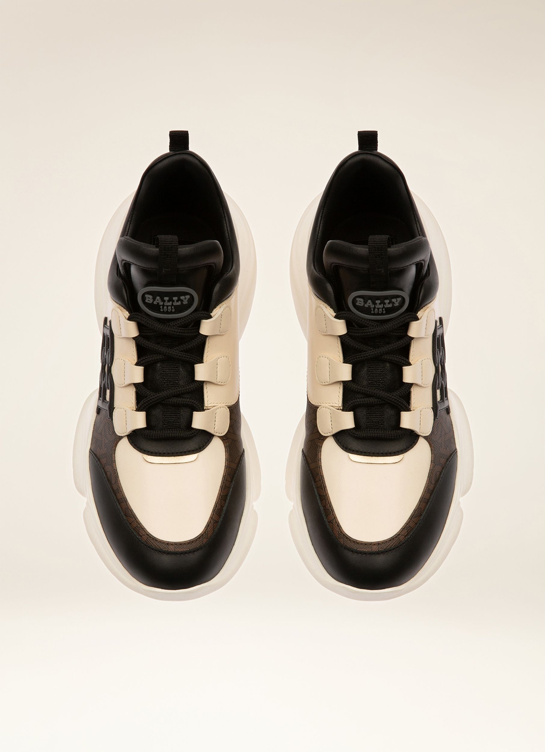 Claires Sneakers In Pelle Nera E Avorio - Donna - Bally - 04