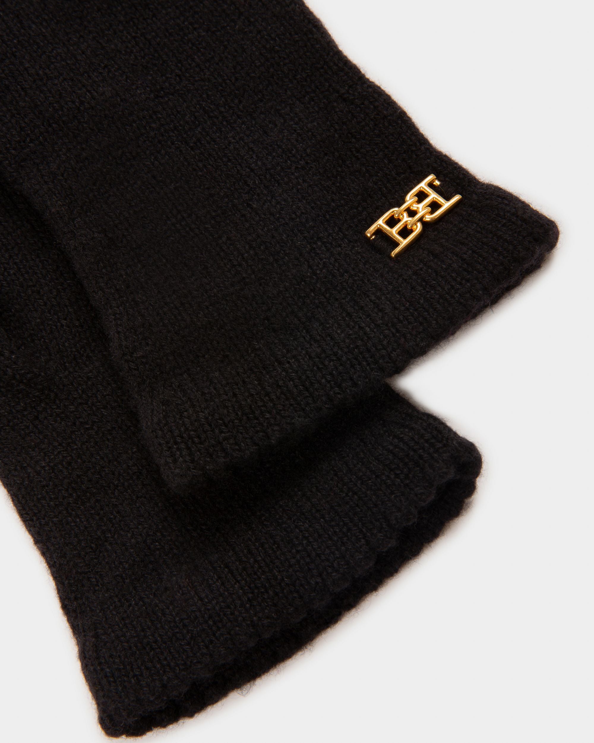 Set Di Accessori Invernali In Cashmere Nero - Donna - Bally - 06
