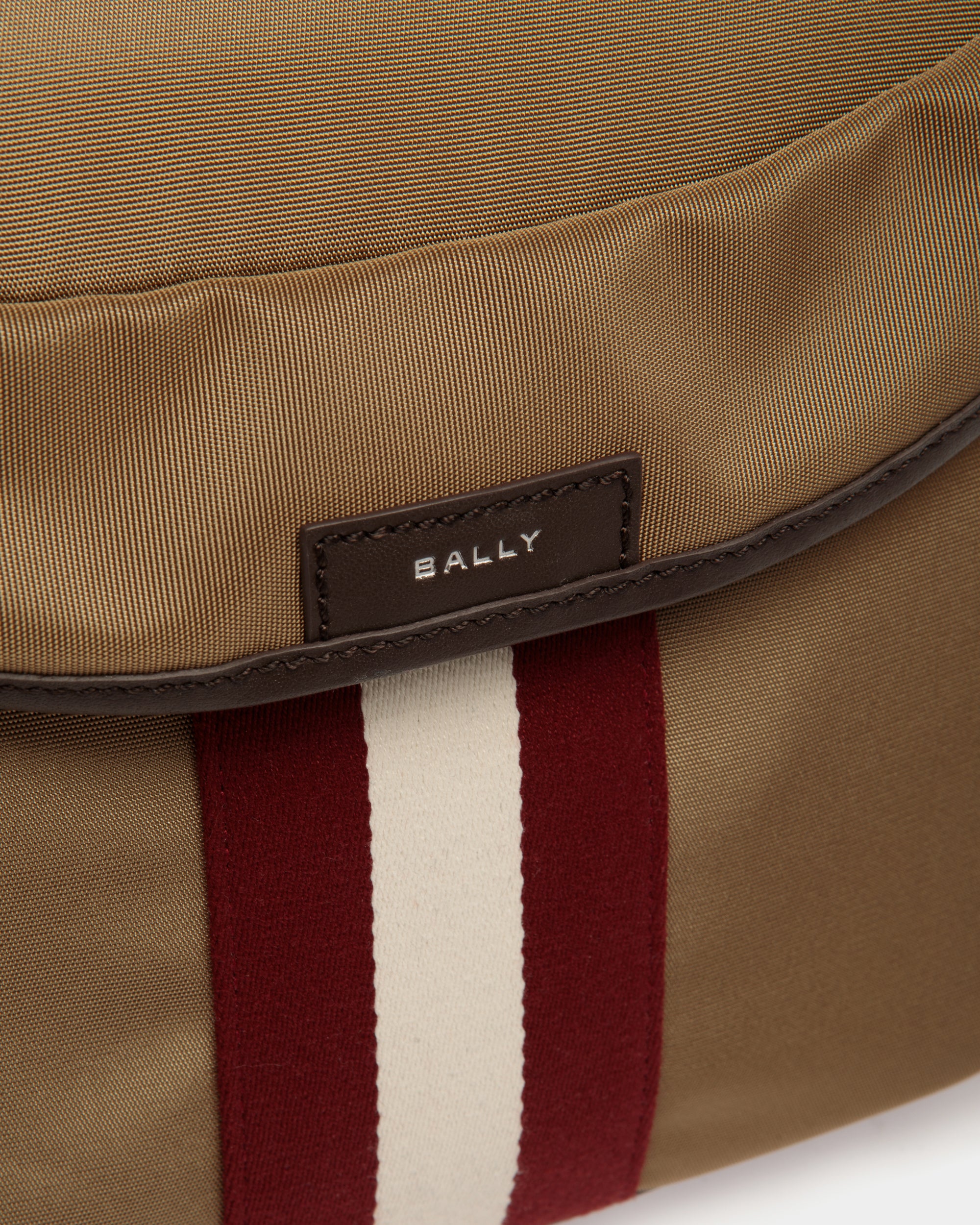 Borsa A Tracolla Code In Nylon Color Cammello - Uomo - Bally - 06