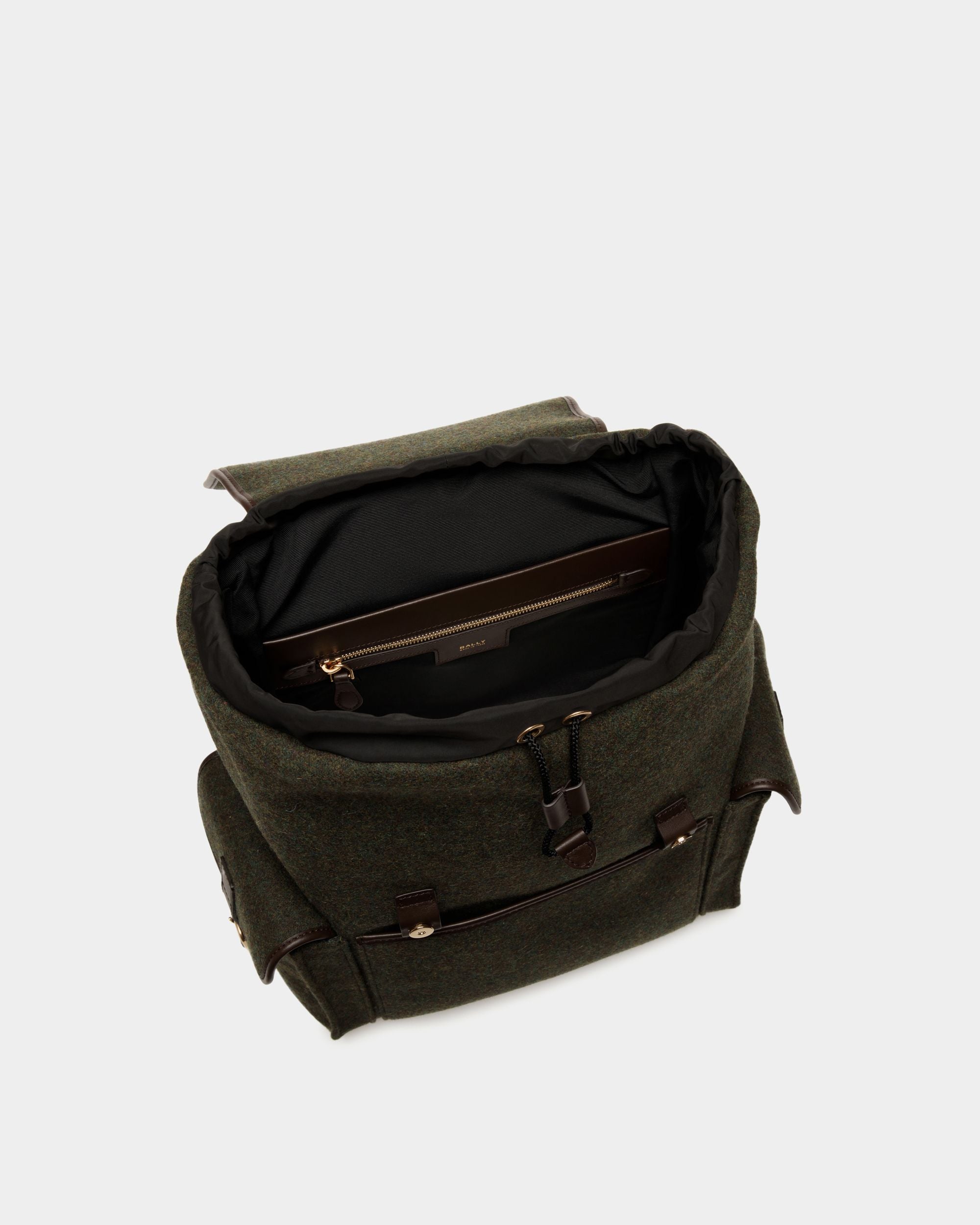 Zaino Winter Capsule In Lana Verde Scuro E Pelle Color Ebano Con Ricamo Alpine Flowers - Uomo - Bally - 04
