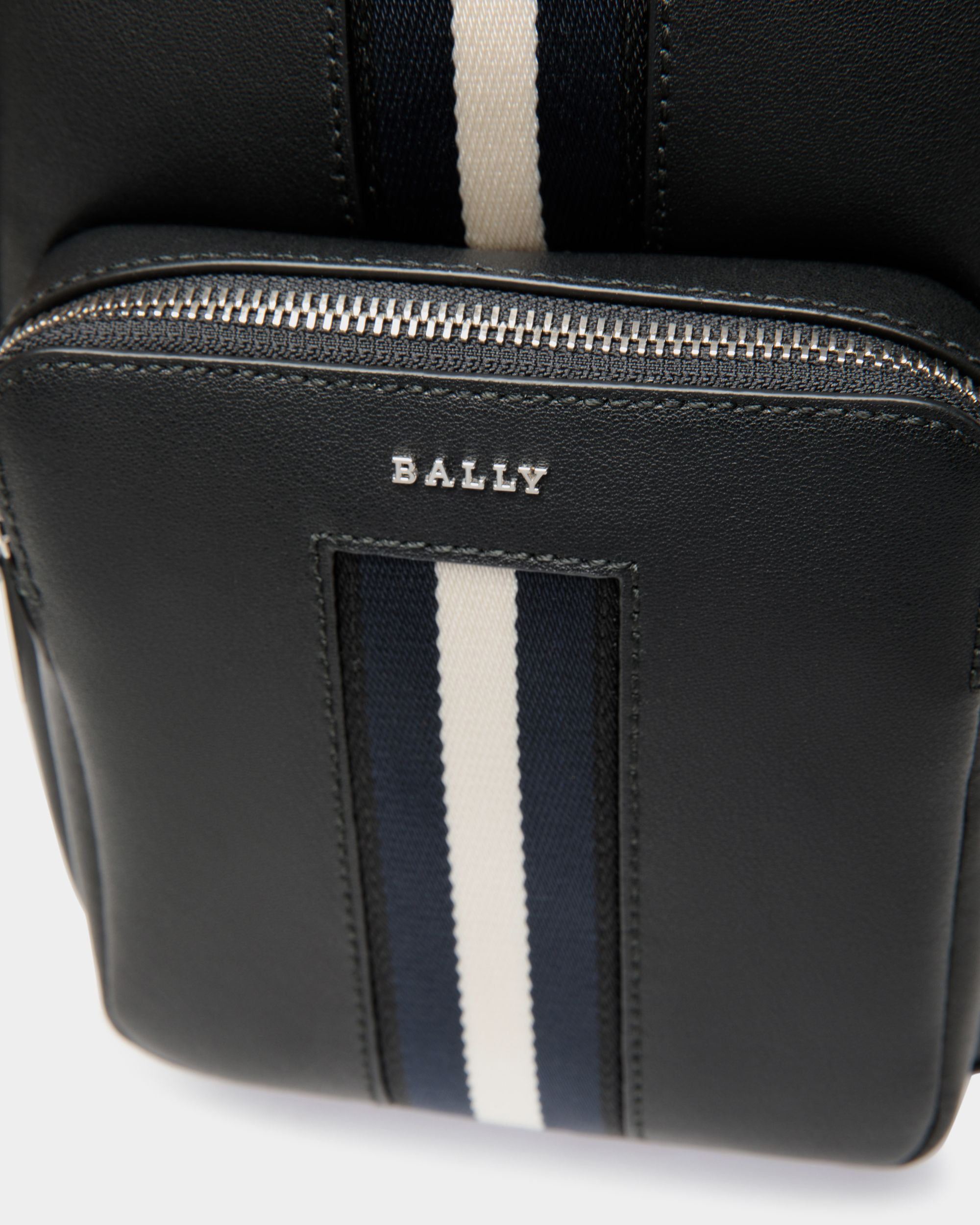 Sling Bag In Pelle Nera - Uomo - Bally - 05