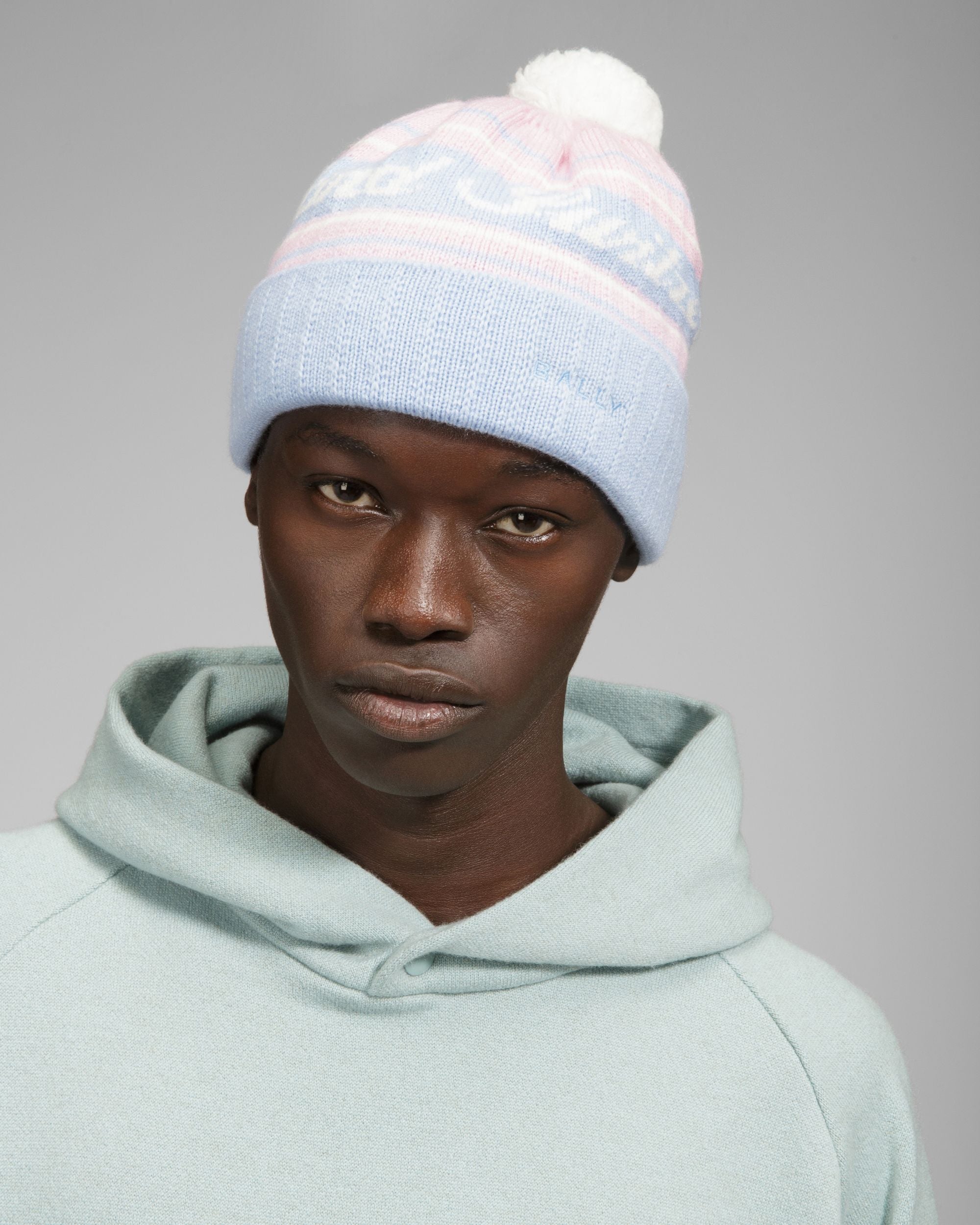 Cappello A Cuffia Switzerland Azzurro E Rosa - Uomo - Bally - 02