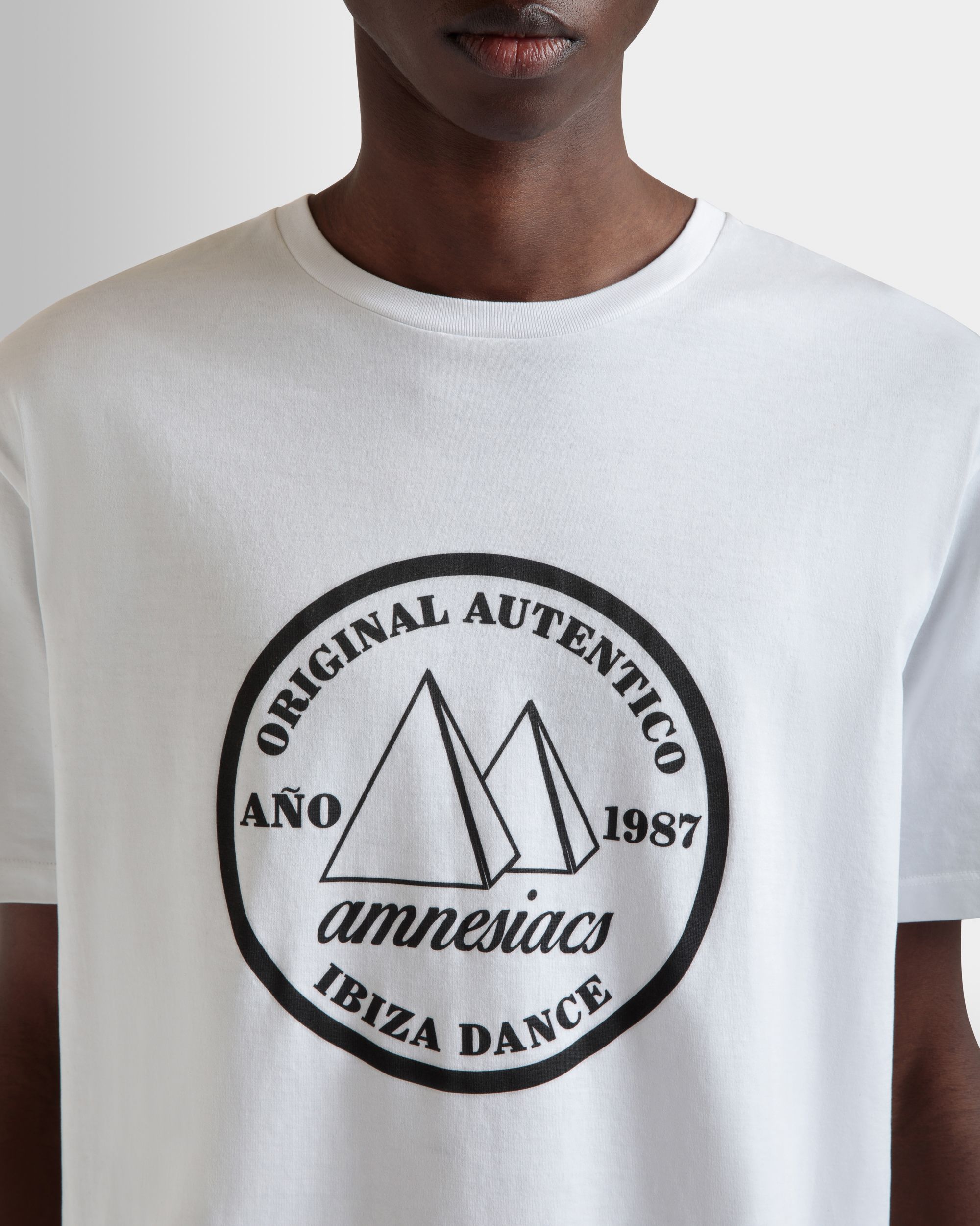T-Shirt DJ Leo Mas X Bally In Cotone Bianco Con Stampa Amnesia - Uomo - Bally - 03