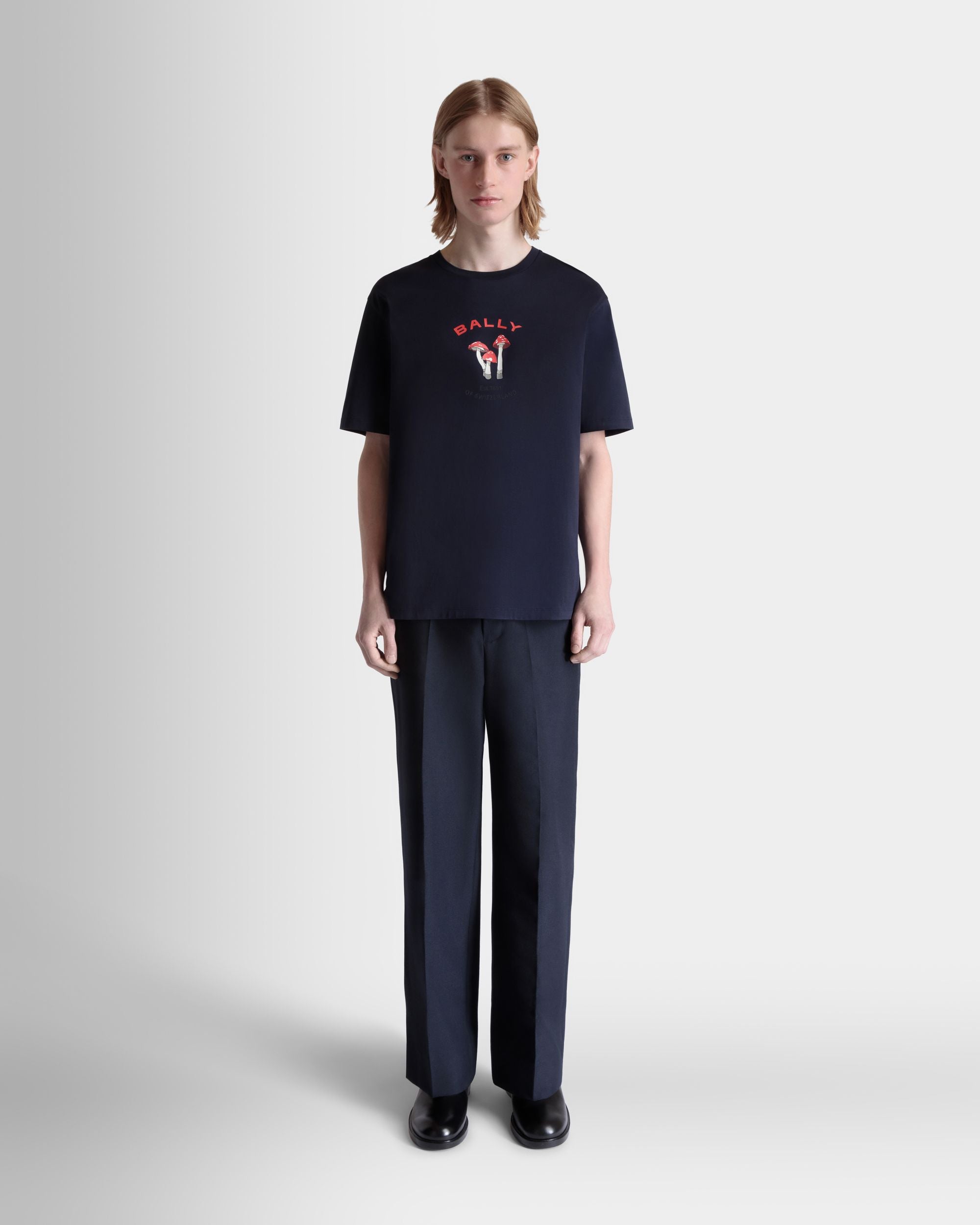 T-Shirt In Cotone Navy Blue Con Stampa Enchanting Mushrooms - Uomo - Bally - 02