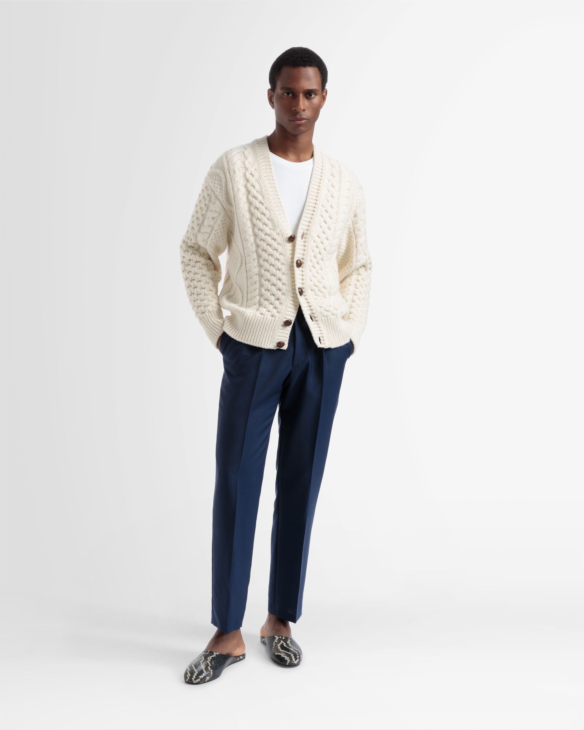 Cardigan Con Scollo A V Lavorato A Maglia - Uomo - Bally - 02