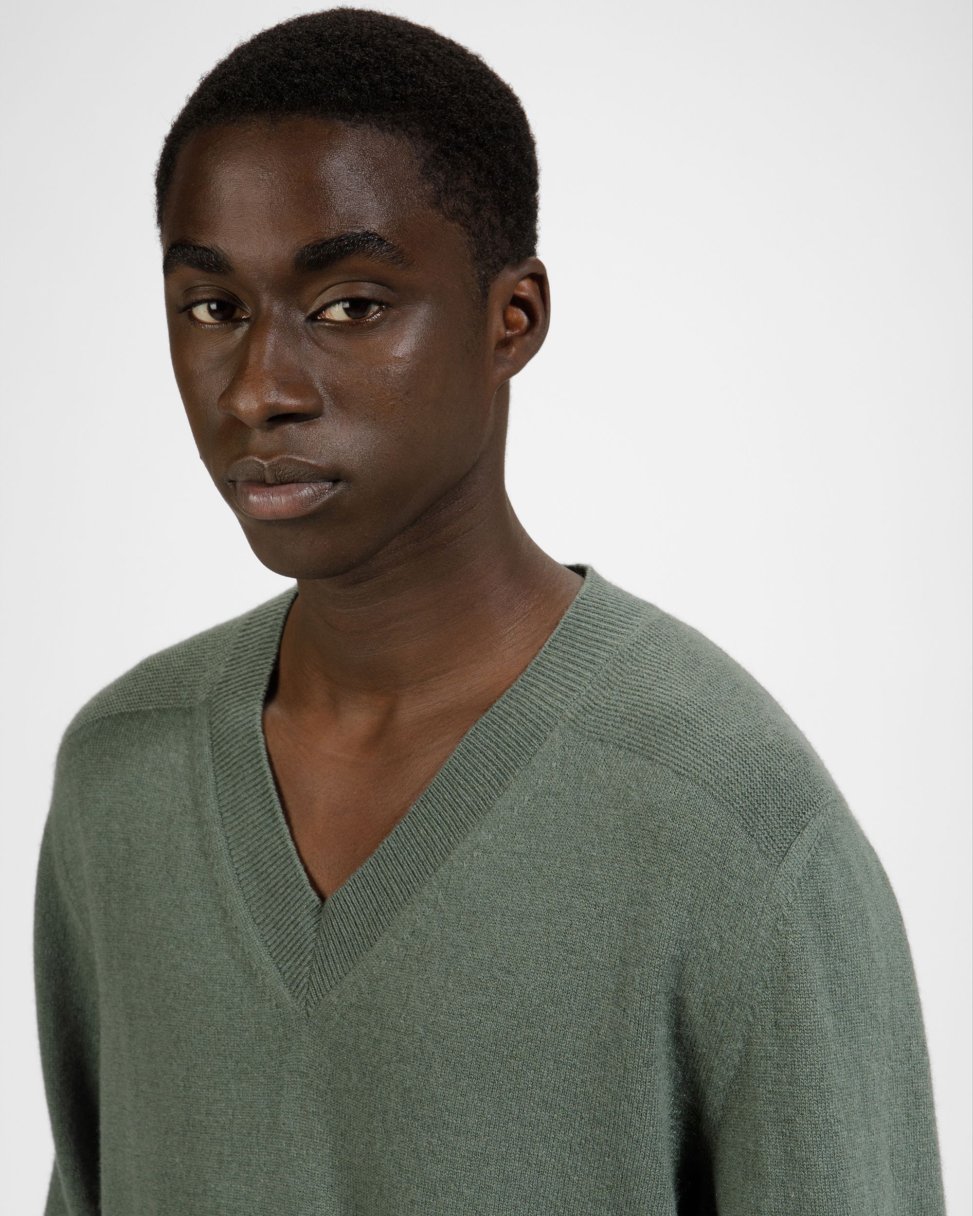 Maglione Con Collo A V In Cachemire Verde Salvia - Uomo - Bally - 03