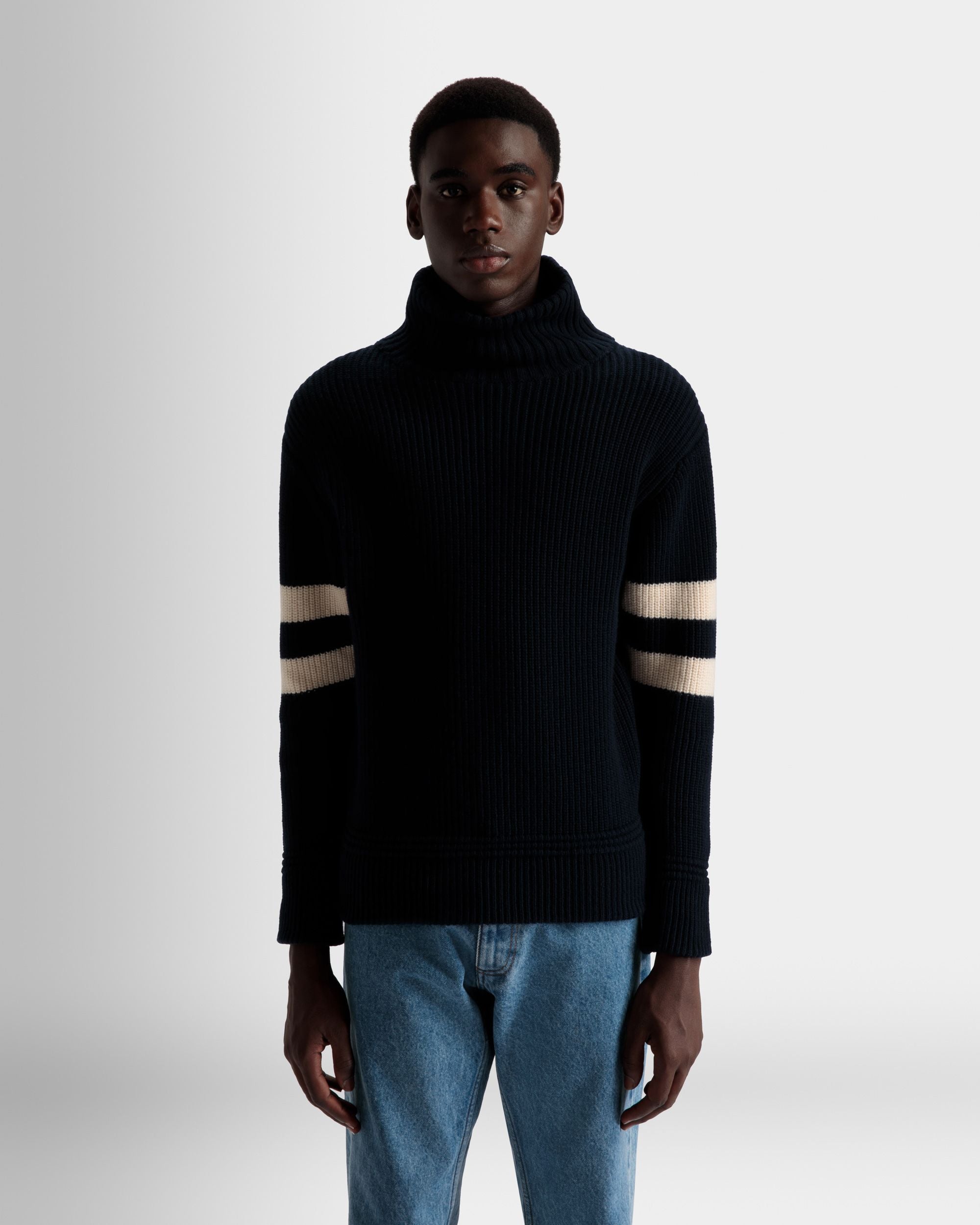 Maglione A Collo Alto In Lana Avorio E Color Inchiostro - Uomo - Bally - 03