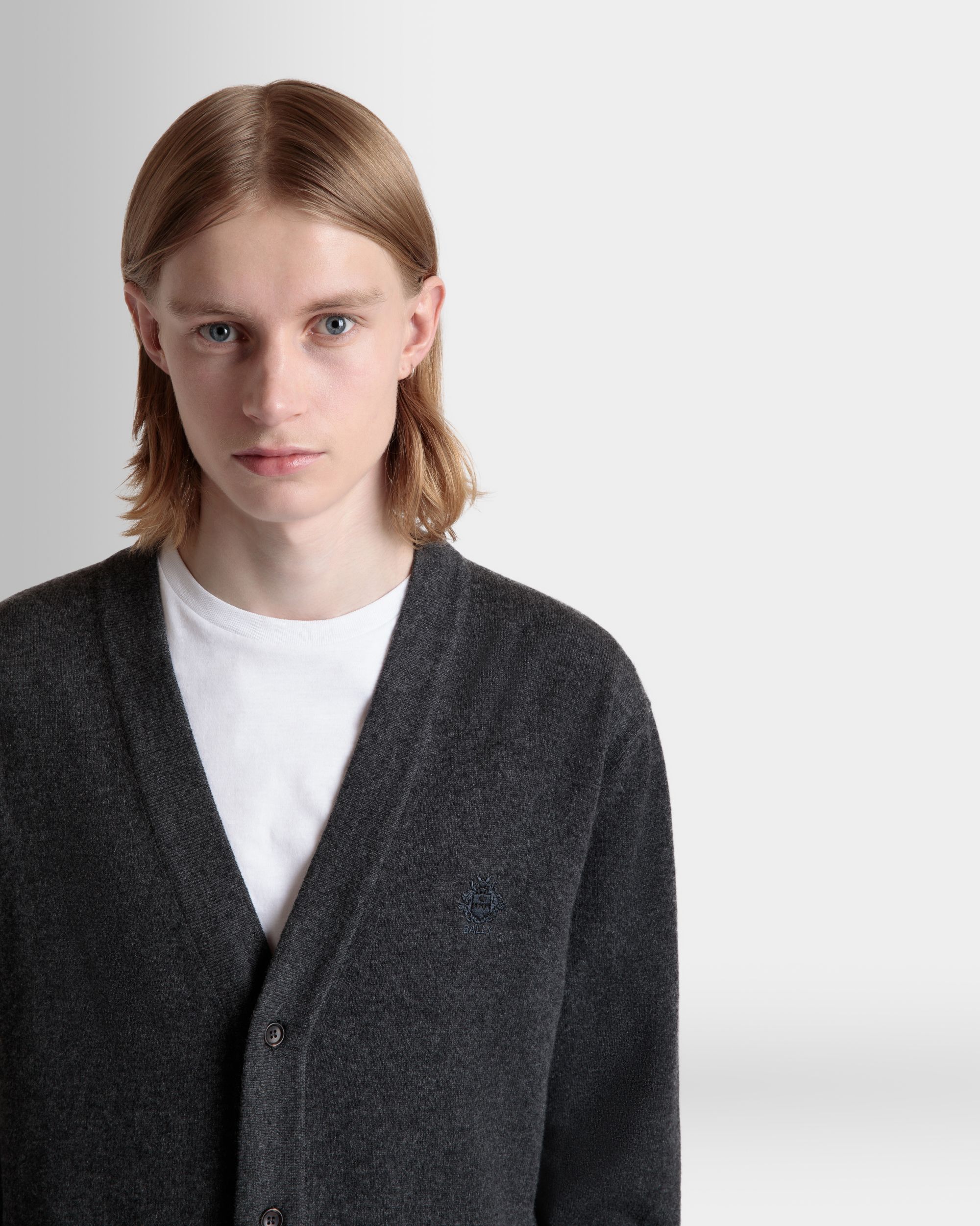 Cardigan In Cashmere Grigio Scuro Con Logo Bally Crest - Uomo - Bally - 03