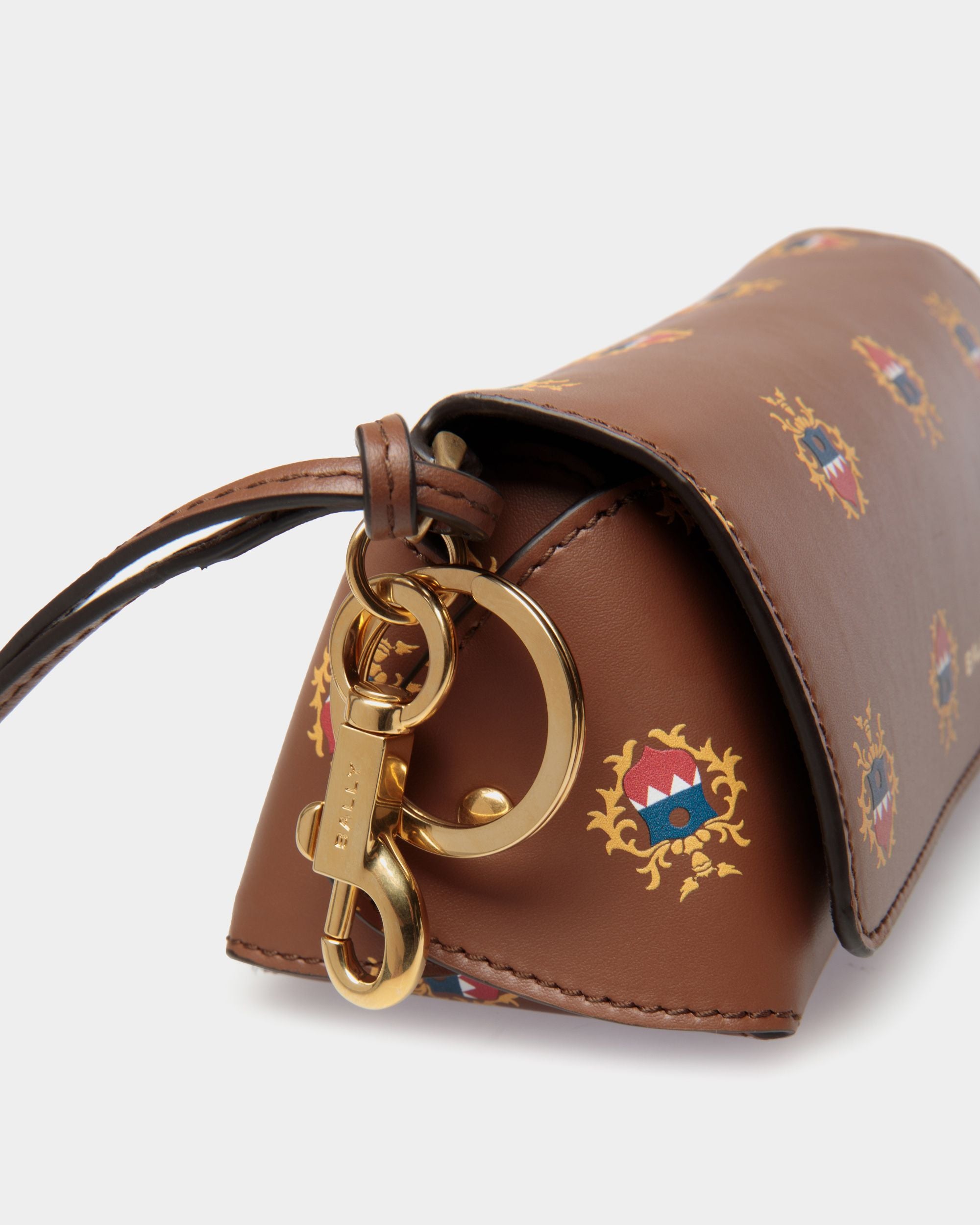 Custodia Per Occhiali Easy Bally In Pelle Marrone Con Stemma Bally Crest Stampato - Uomo - Bally - 05
