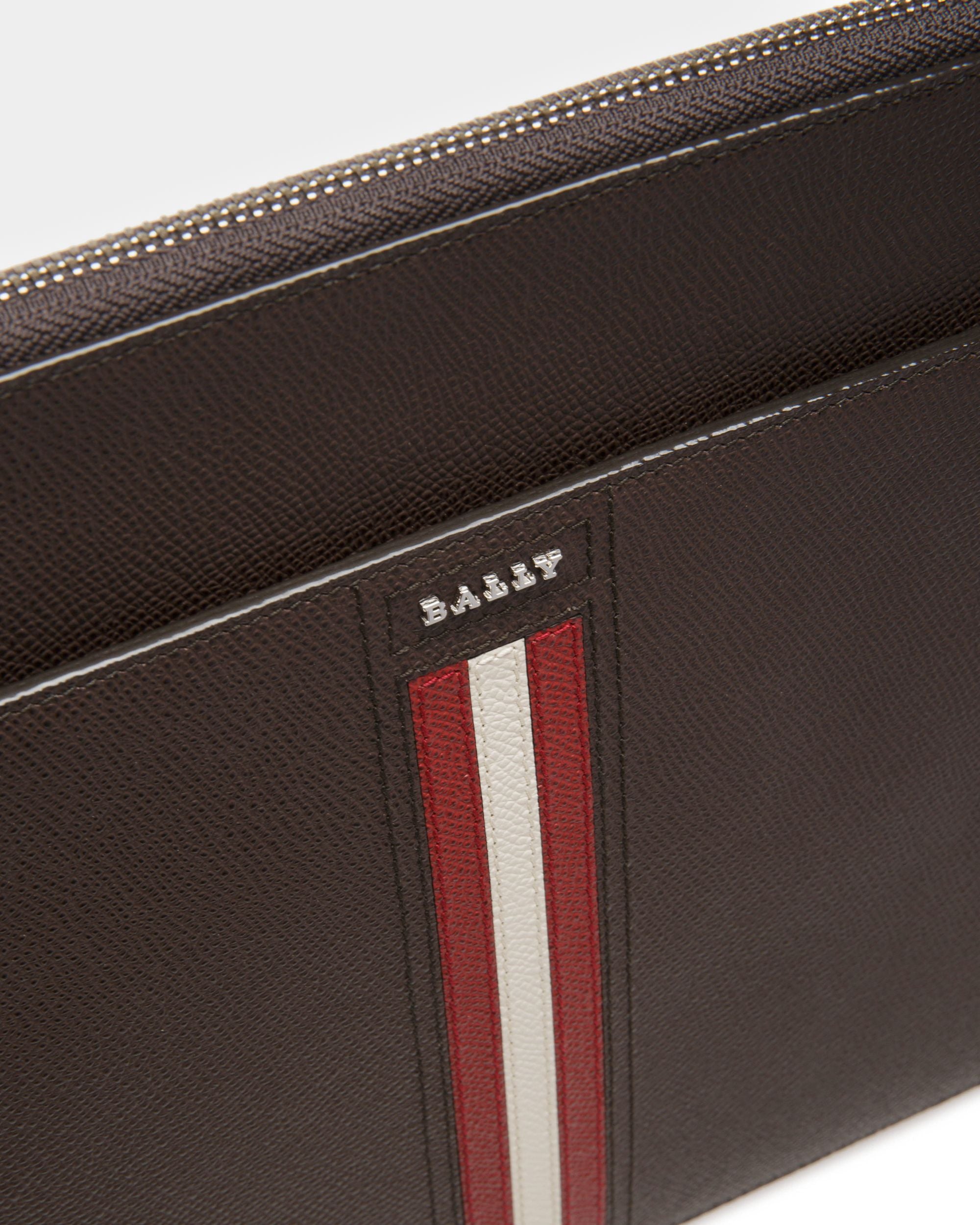 Tatik Custodia Per Dispositivi Tecnologici In Pelle Marrone - Uomo - Bally - 02