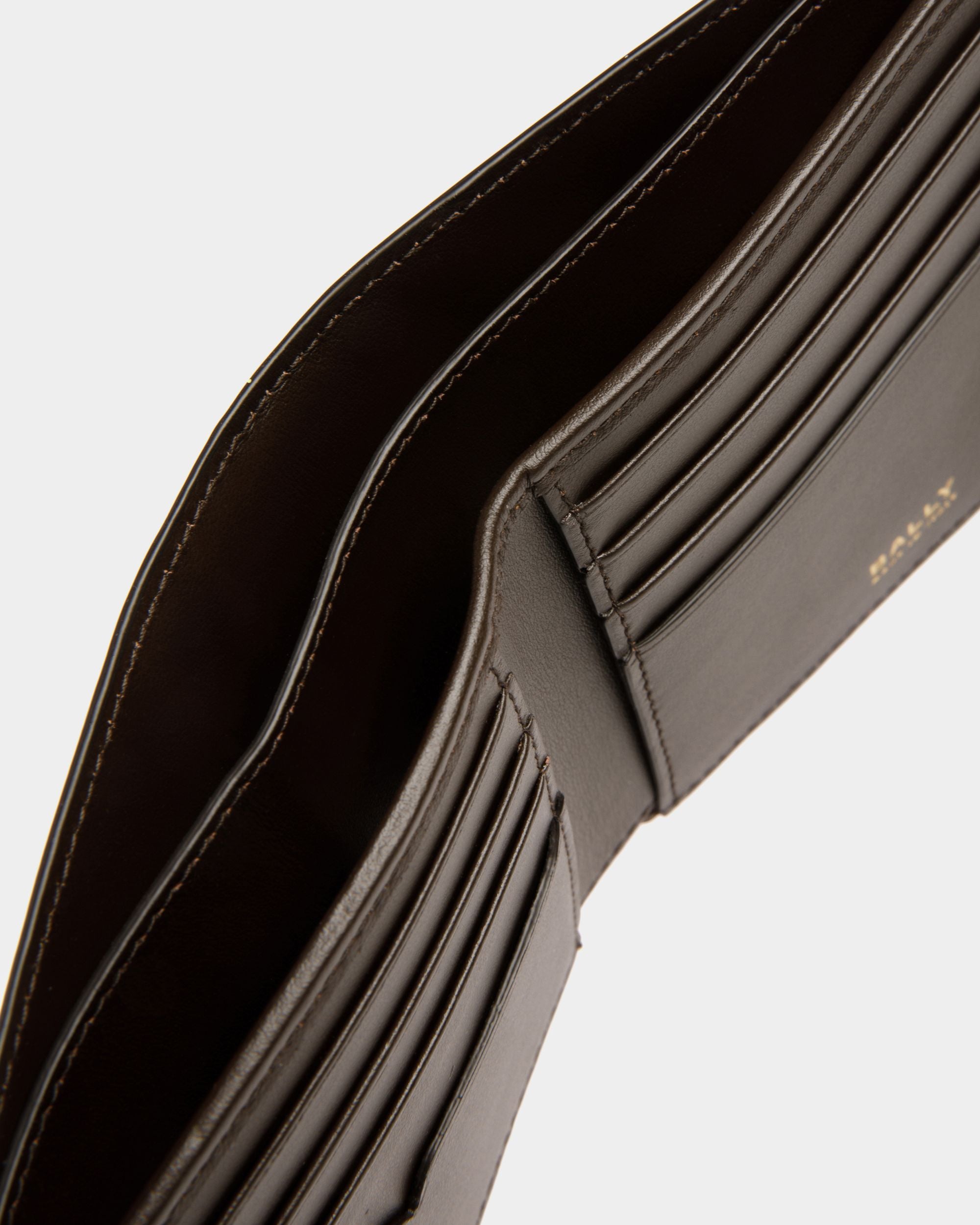 Portafoglio Pieghevole Speciale In Pelle Marrone - Uomo - Bally - 04