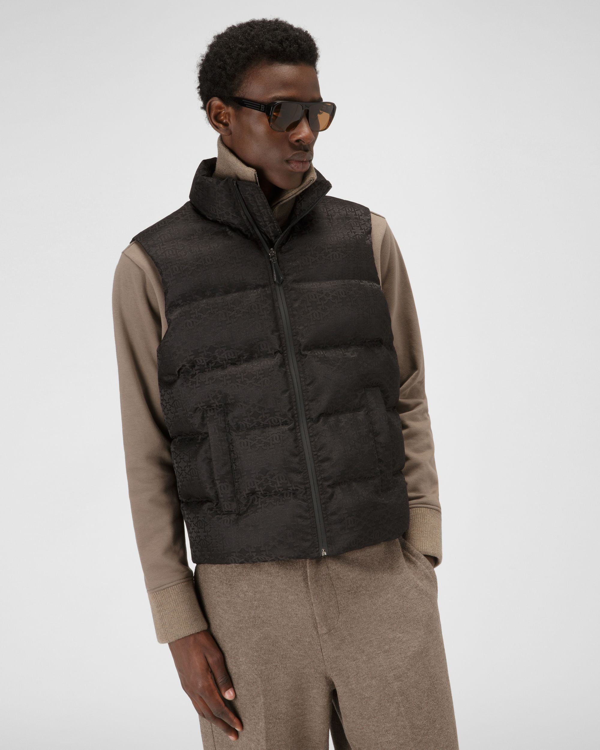 Piumino Smanicato B-Monogram In Poliestere Riciclato Nero - Uomo - Bally - 01
