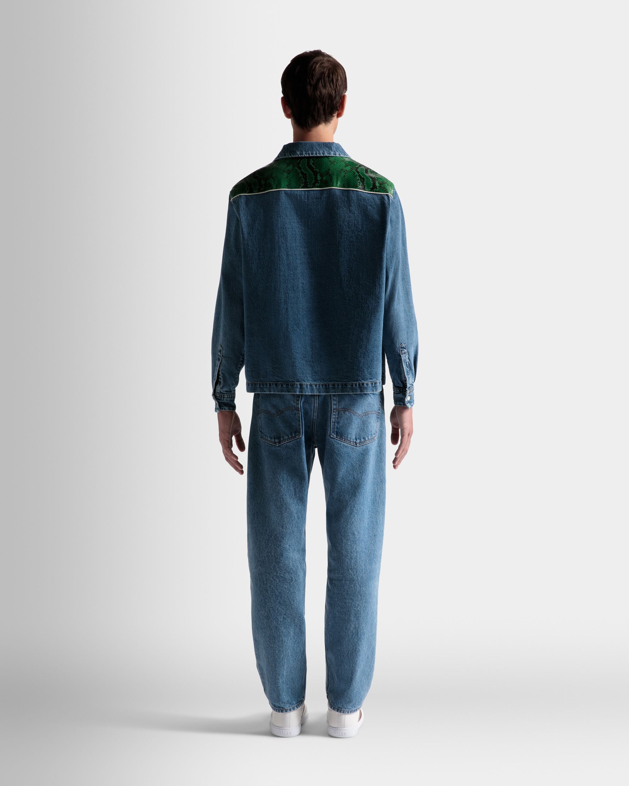 Camicia In Cotone Chambray Azzurro E Pelle Verde A Fantasia Pitonata - Uomo - Bally - 06