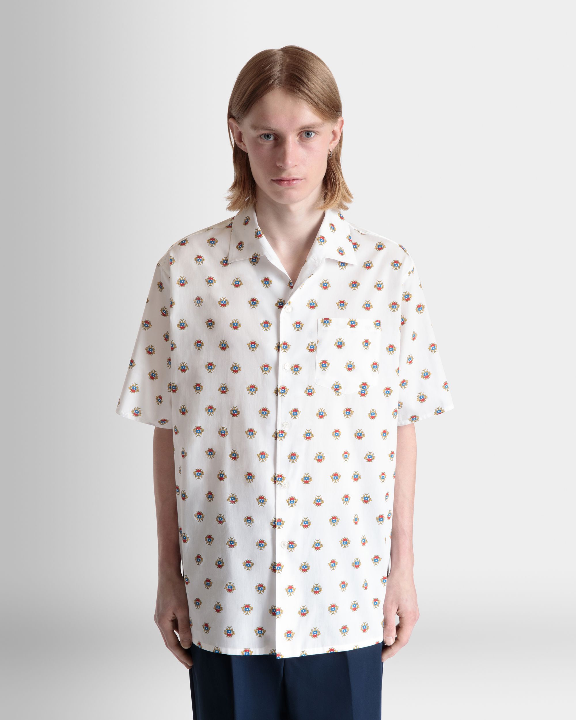 Camicia Bowling In Cotone Bianco Con Stampa Bally Crest All-Over - Uomo - Bally - 08