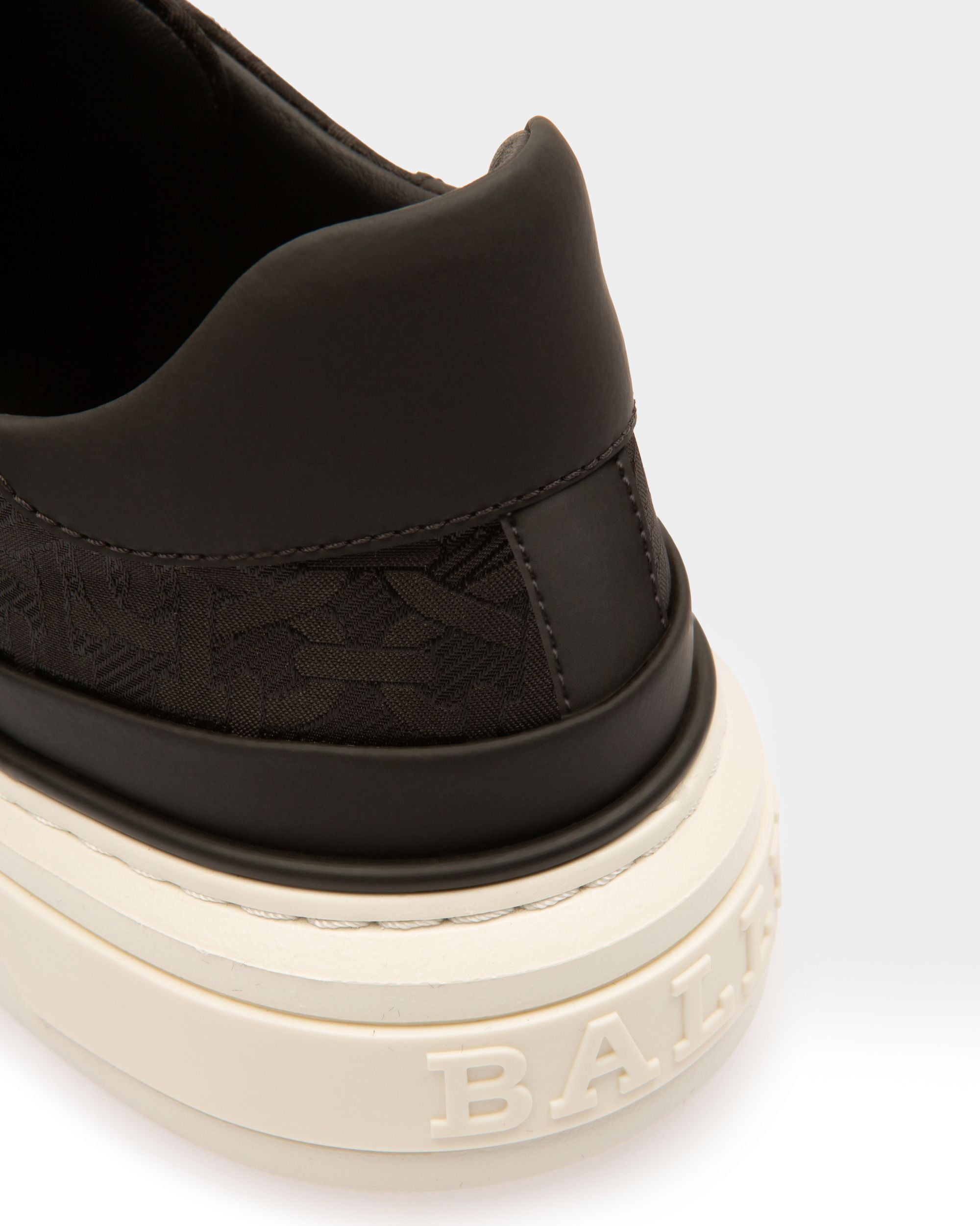 Maily Sneakers In Tessuto Nero - Uomo - Bally - 06