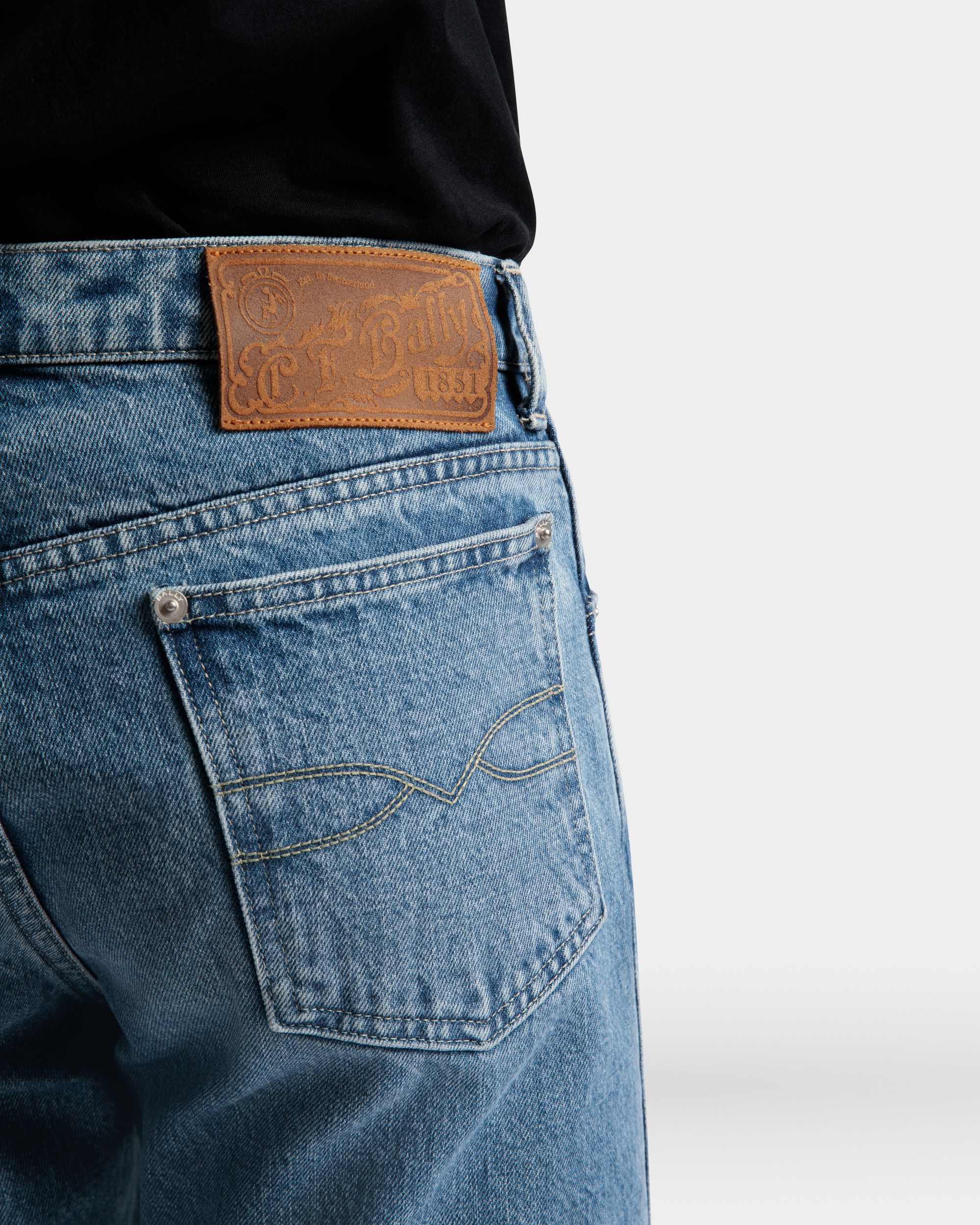 Jeans A Gamba Dritta In Cotone Denim Azzurro - Uomo - Bally - 04