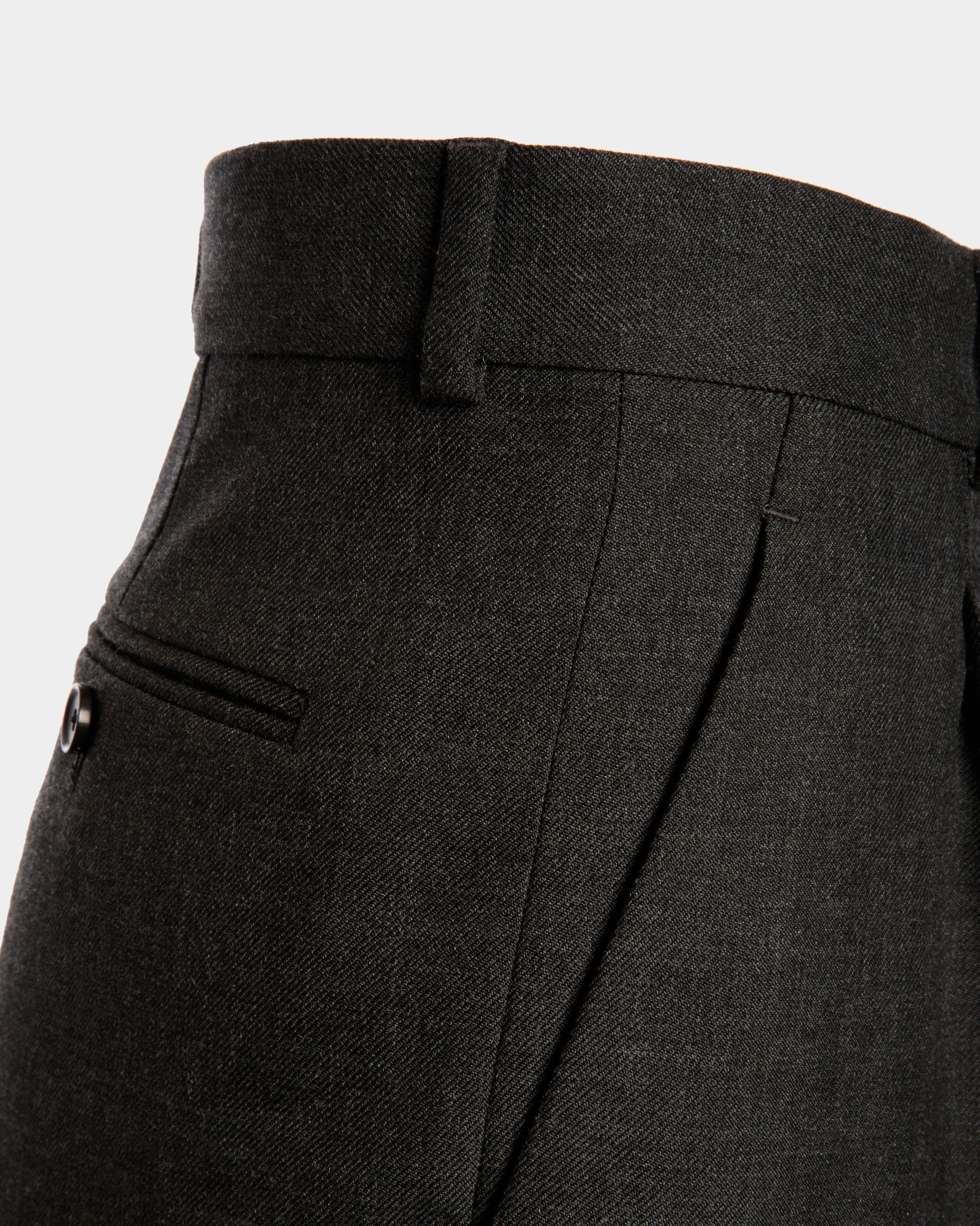 Pantalone Con Pince In Misto Lana Grigio Mélange - Uomo - Bally - 02