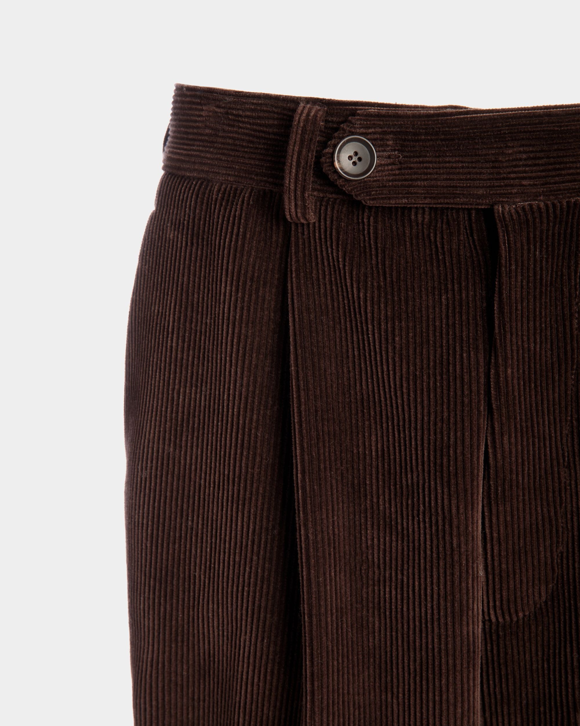 Pantalone Con Pince Winter Capsule In Corduroy Di Cotone Color Ebano - Uomo - Bally - 04