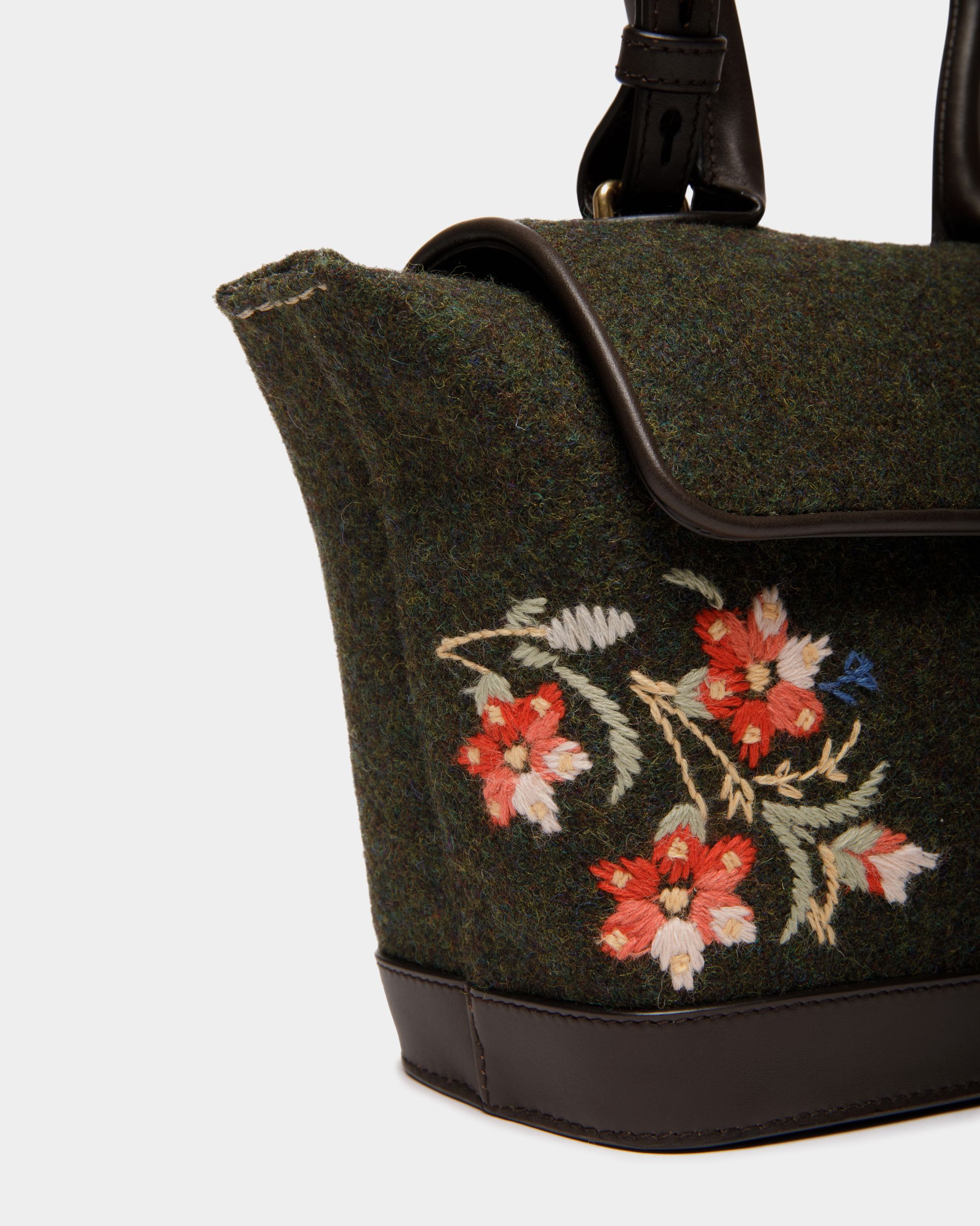 Borsa A Mano Winter Capsule In Lana Verde Scuro E Pelle Color Ebano Con Ricamo Alpine Flowers - Donna - Bally - 04