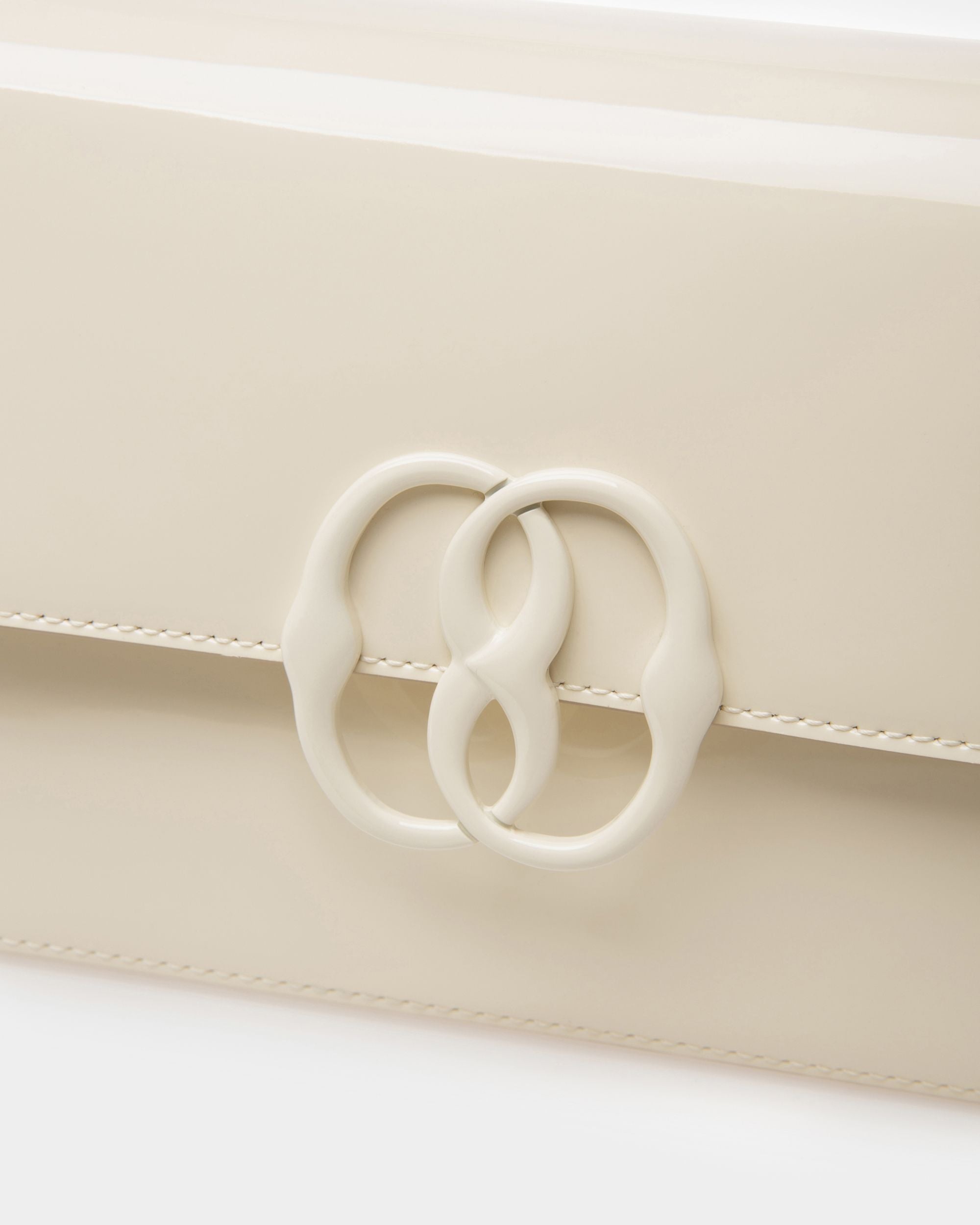 Borsa A Spalla Emblem In Pelle Avorio - Donna - Bally - 06