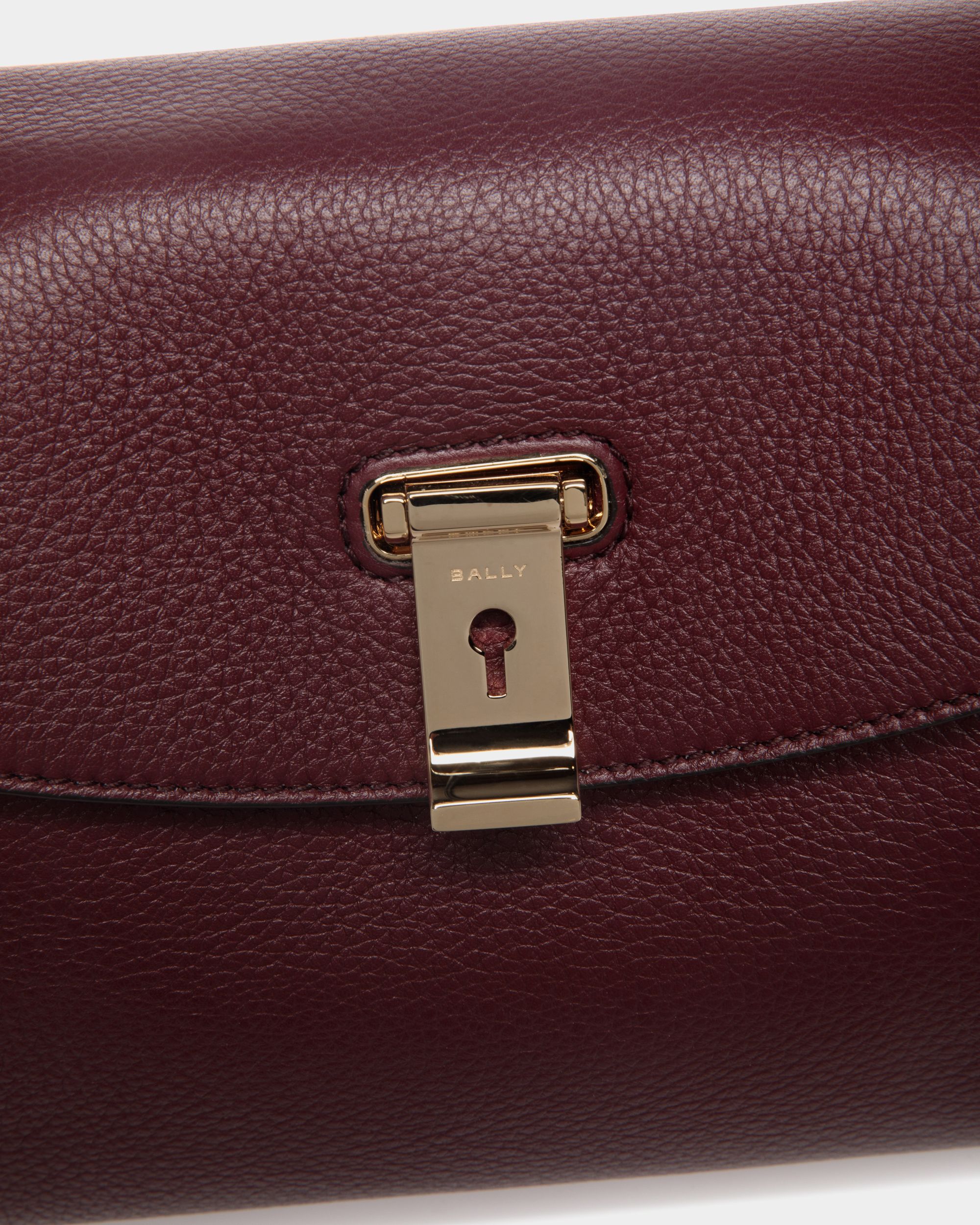 Borsa A Mano Piccola Lock Me In Pelle Granata Andorra - Donna - Bally - 05