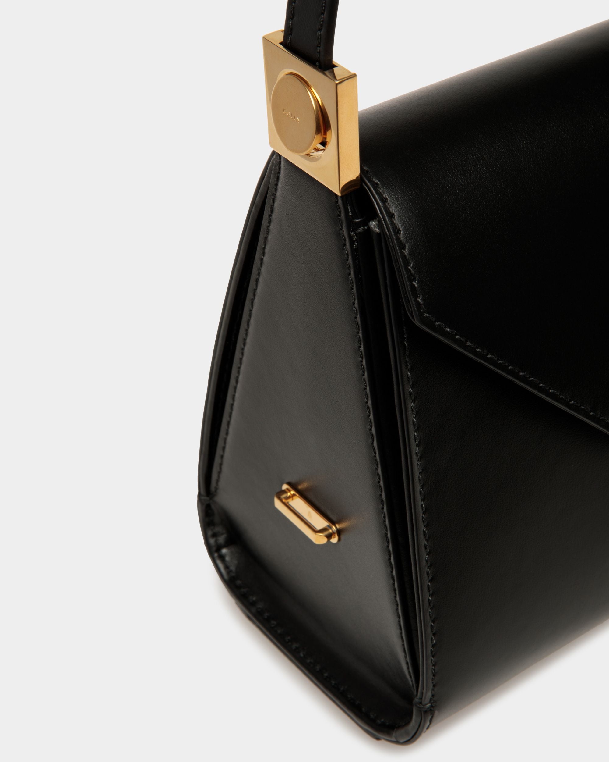 Borsa Con Manico Superiore Emblem In Pelle Nera - Donna - Bally - 05
