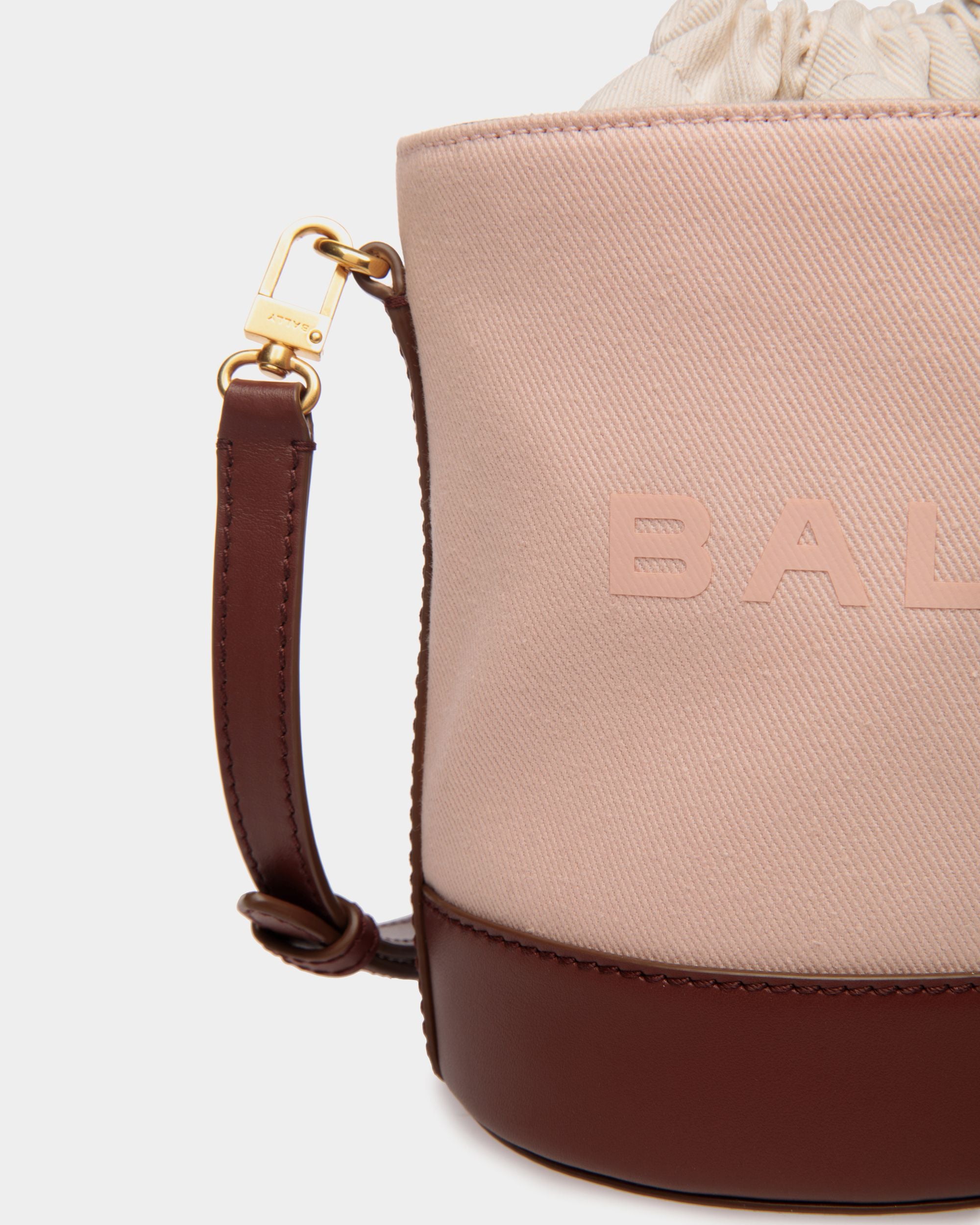 Mini Borsa A Secchiello Bar In Tela E Pelle Dusty Petal E Marrone - Donna - Bally - 04