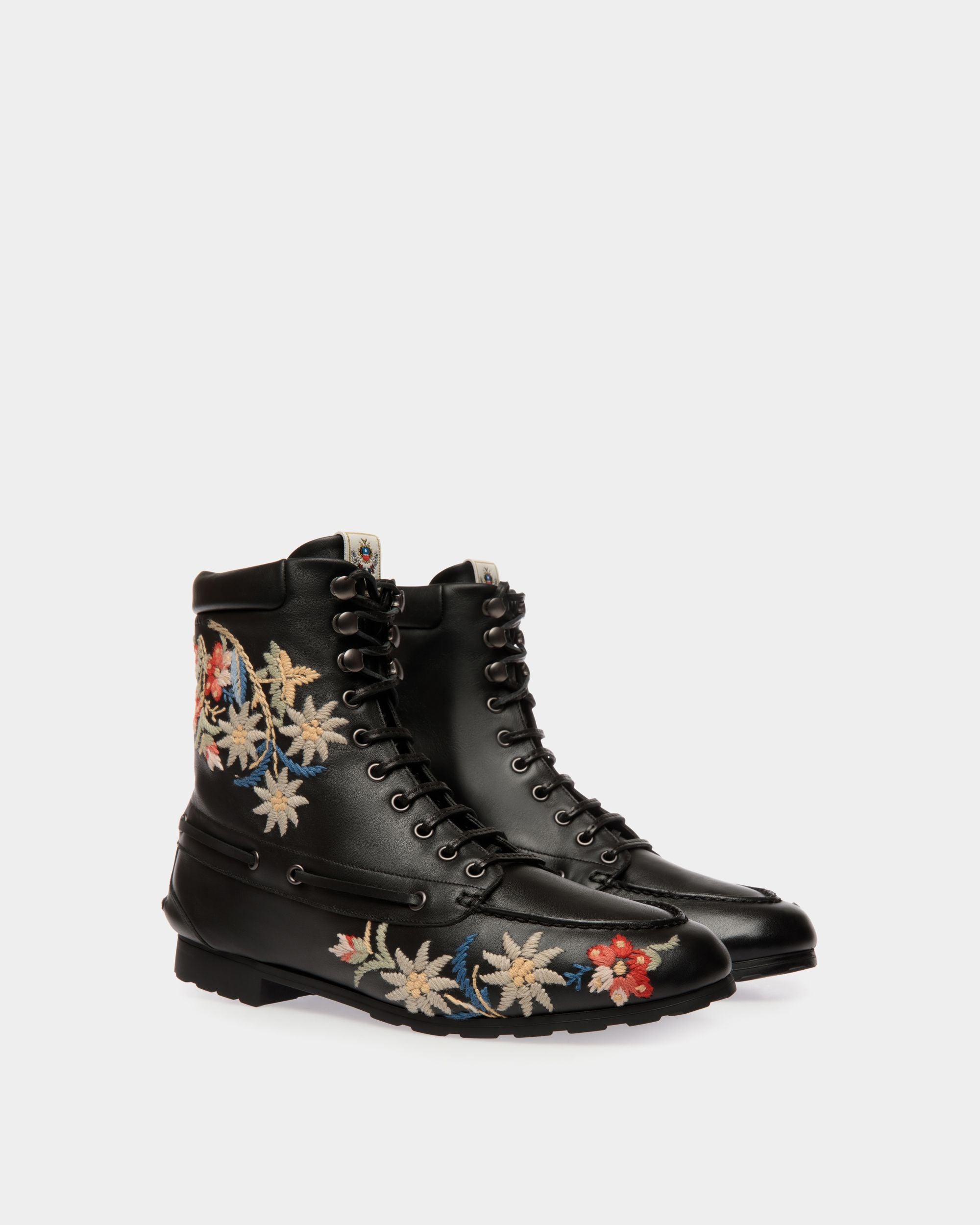 Stivaletto Winter Capsule In Pelle Nera Con Ricamo Alpine Flowers - Donna - Bally - 03
