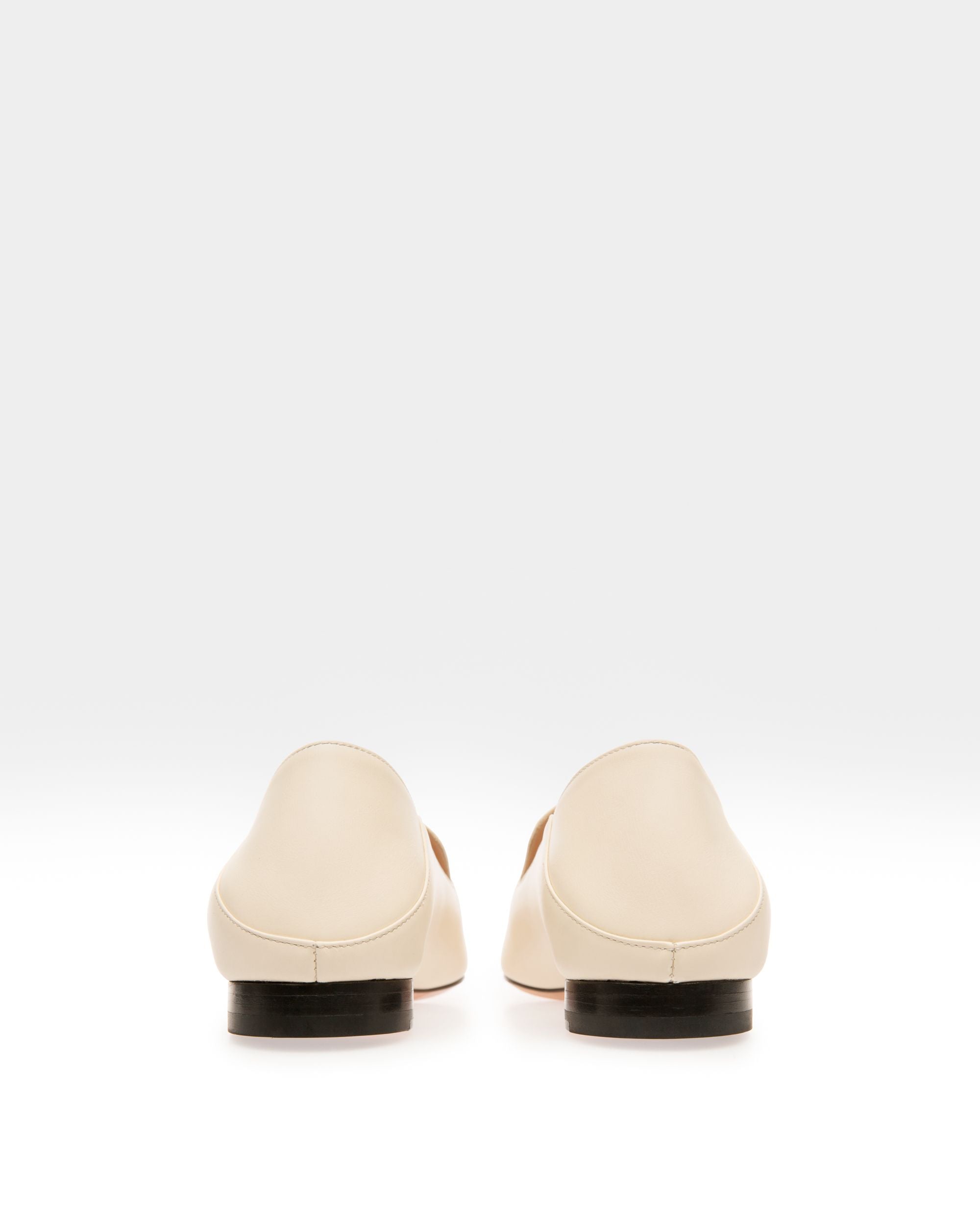 Ellah Flat Mocassini In Pelle Avorio - Donna - Bally - 04