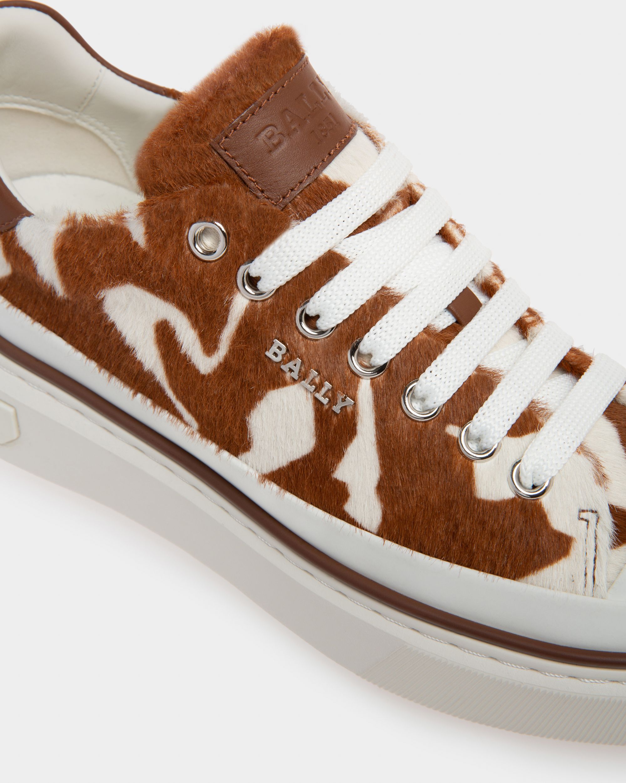 Maily Sneaker In Pelle Bianca E Marrone - Donna - Bally - 06