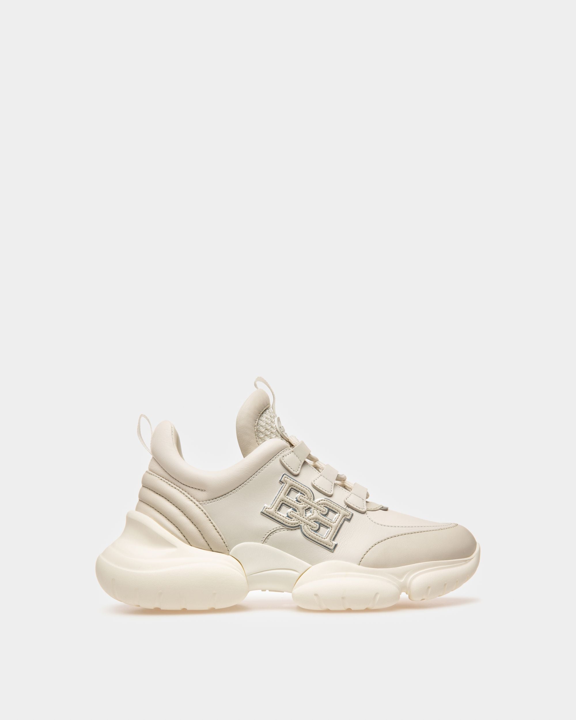 Claires Sneaker In Pelle Bianco Polvere E Bianco - Donna - Bally - 01