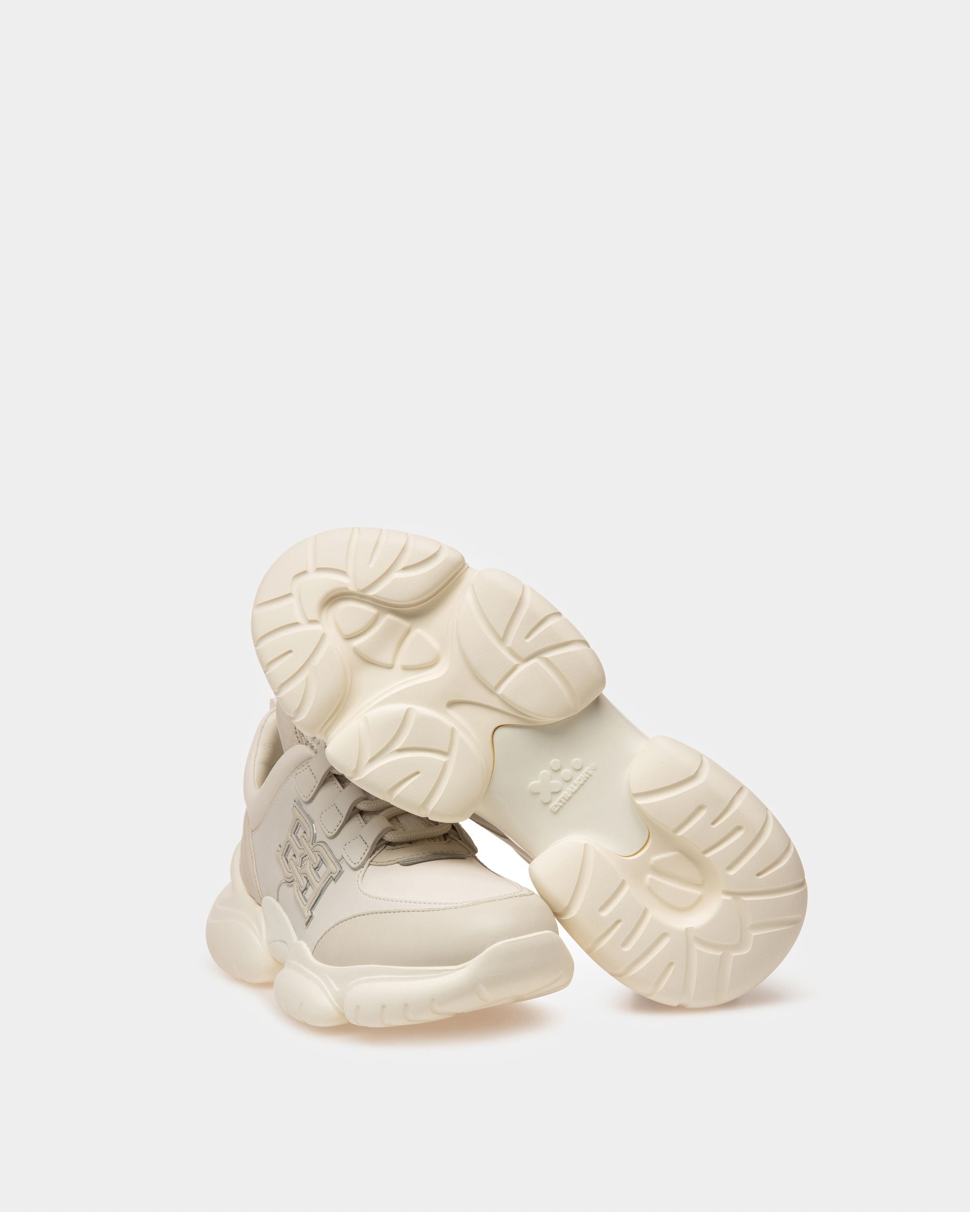 Claires Sneaker In Pelle Bianco Polvere E Bianco - Donna - Bally - 05