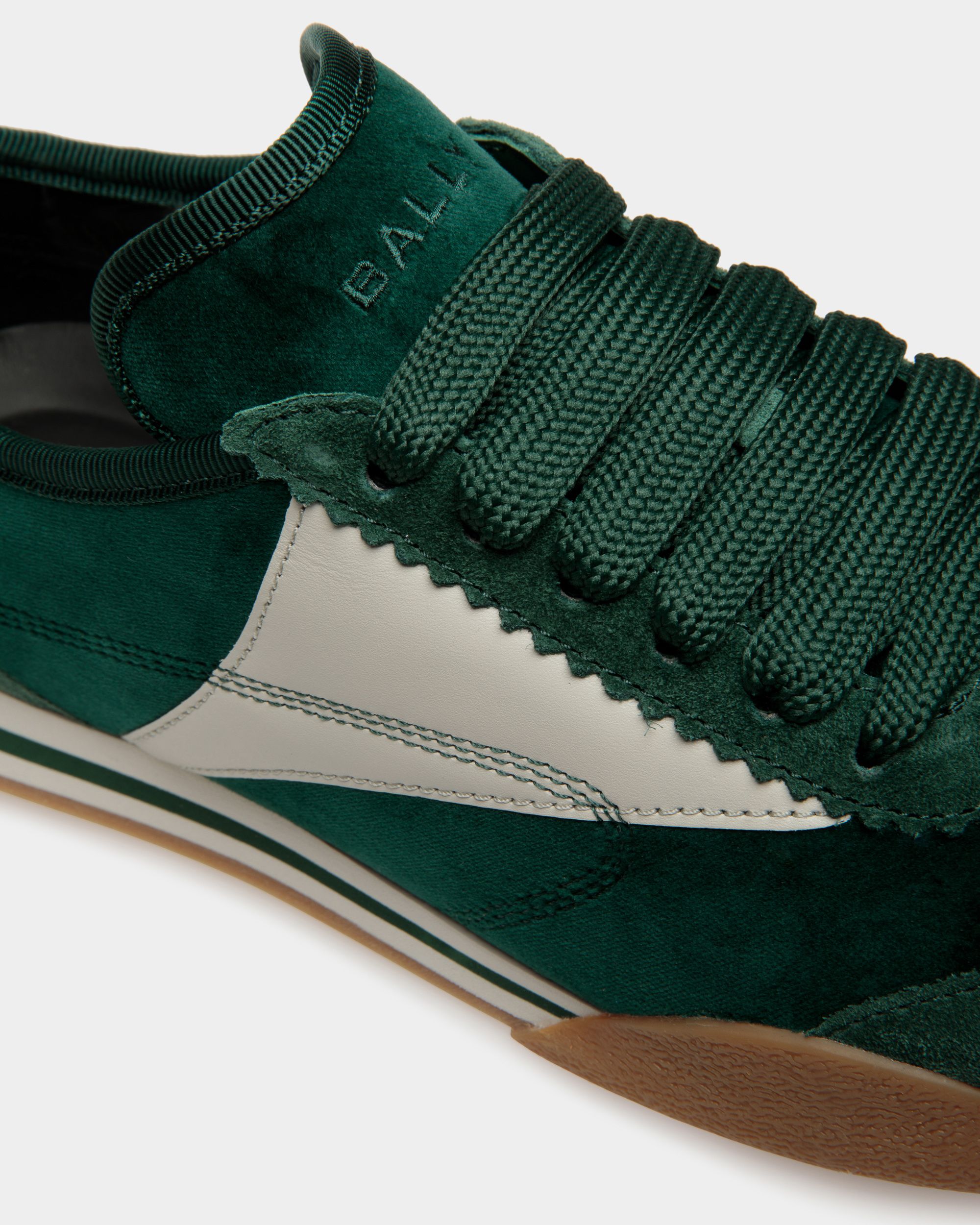 Sneaker Sussex In Pelle E Cotone Verde Menta E Bianco Cipria - Donna - Bally - 05
