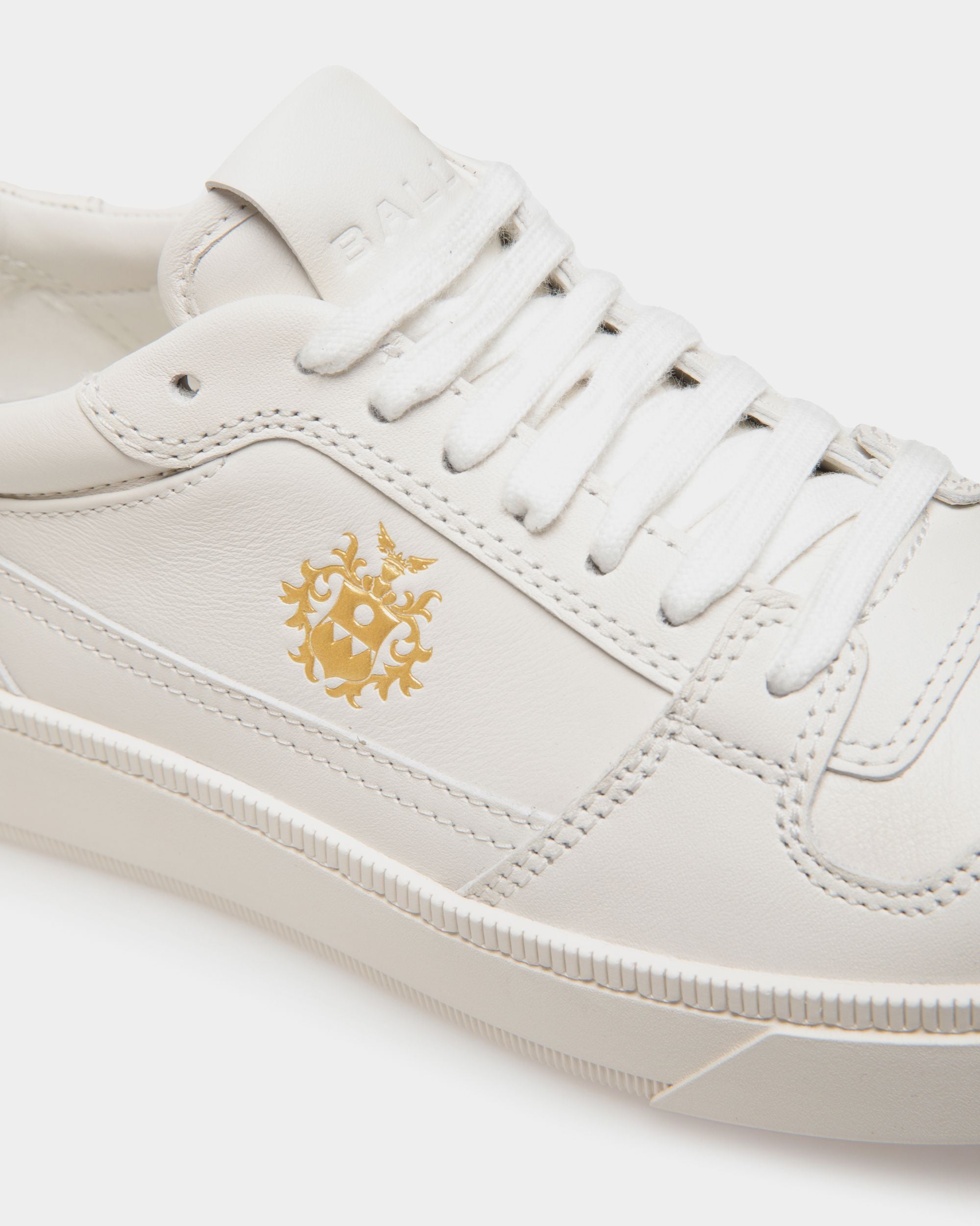 Sneaker Raise In Pelle Bianca - Donna - Bally - 06