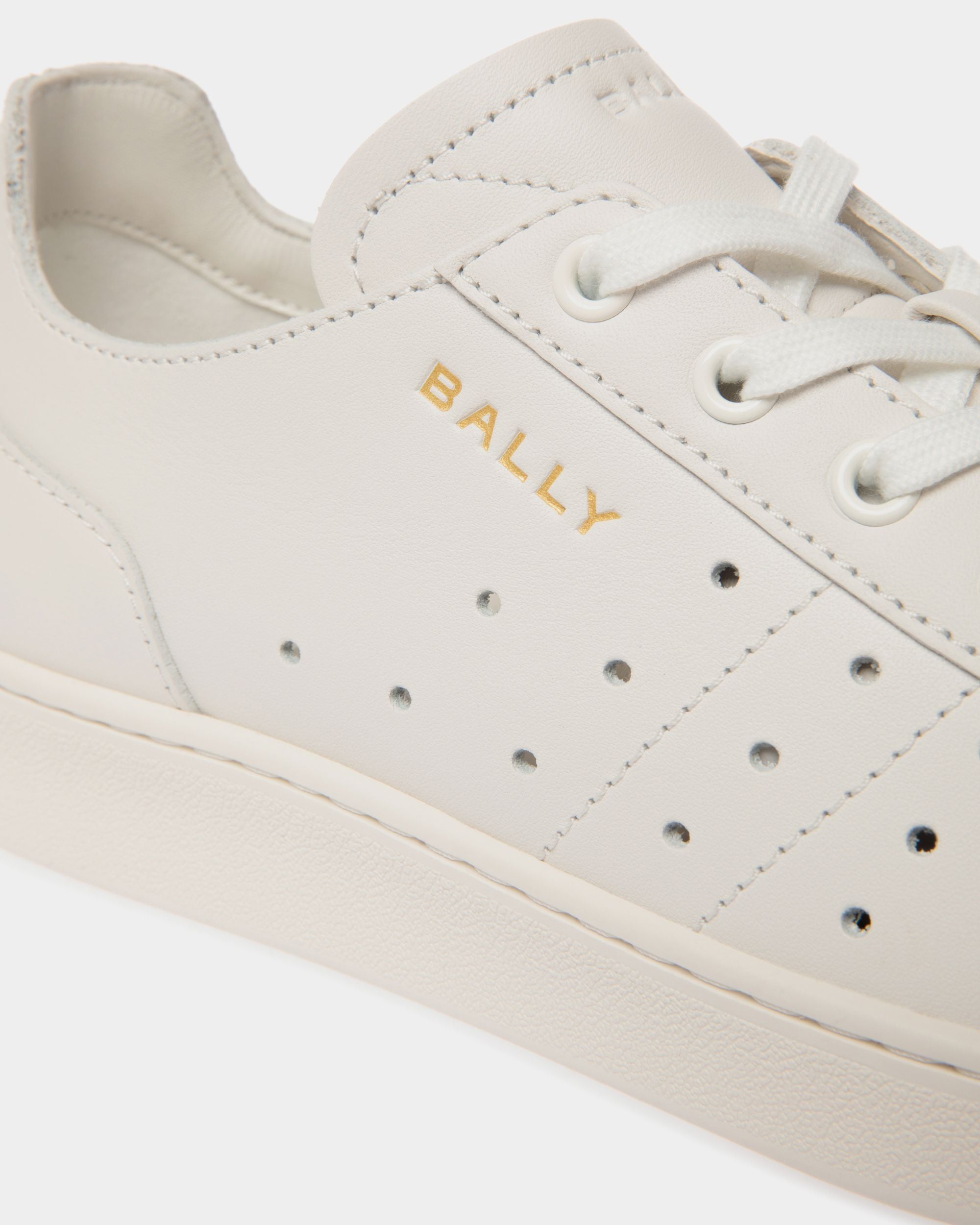 Sneaker Tennis In Pelle Bianca - Donna - Bally - 06